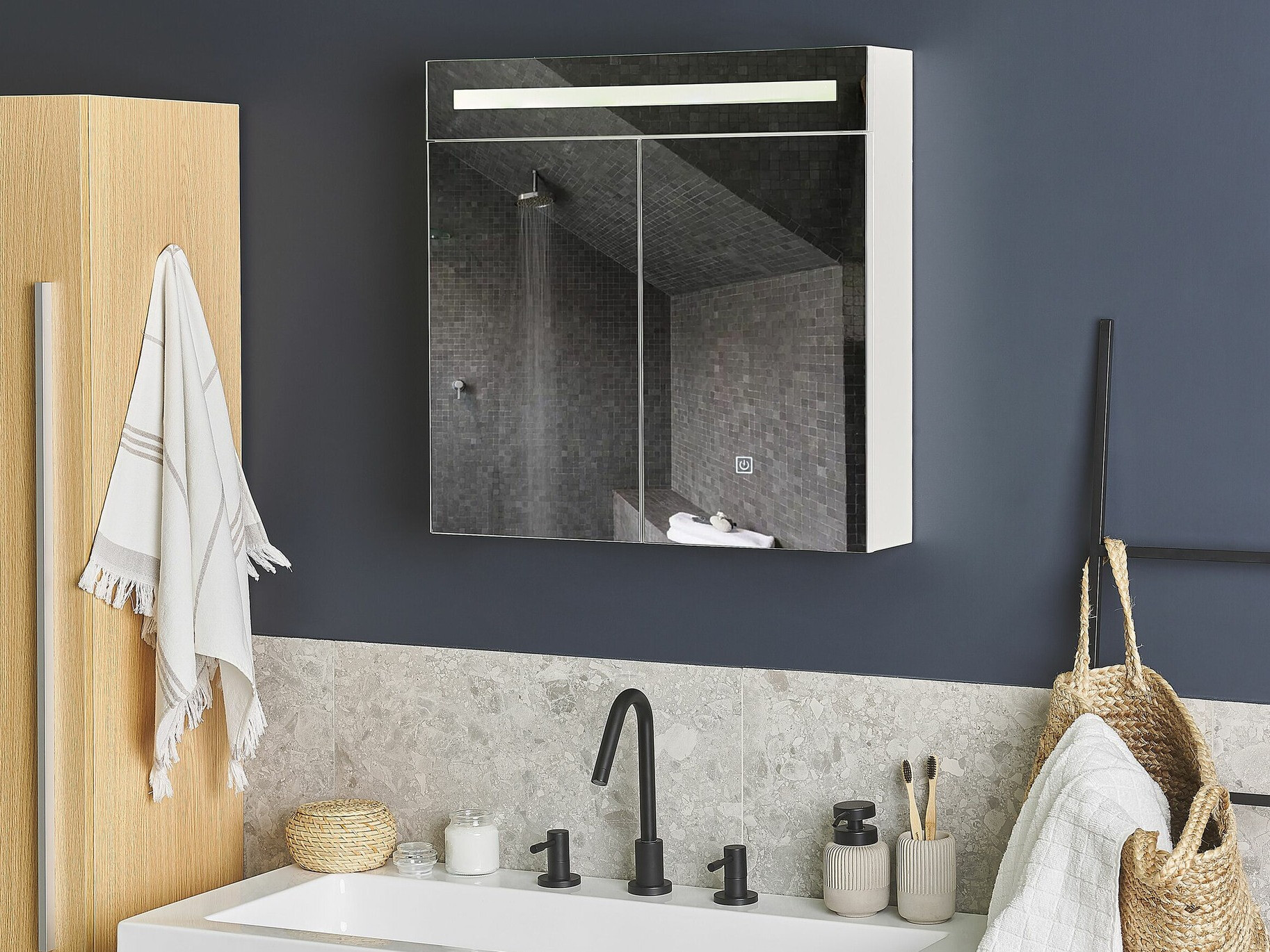 Vannitoa peegelkapid Berwyn 2154 (Valge)