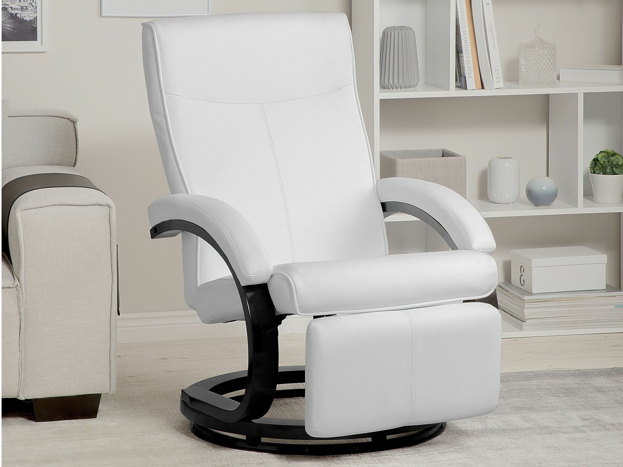 Tugitool recliner Berwyn 1326 (Valge)
