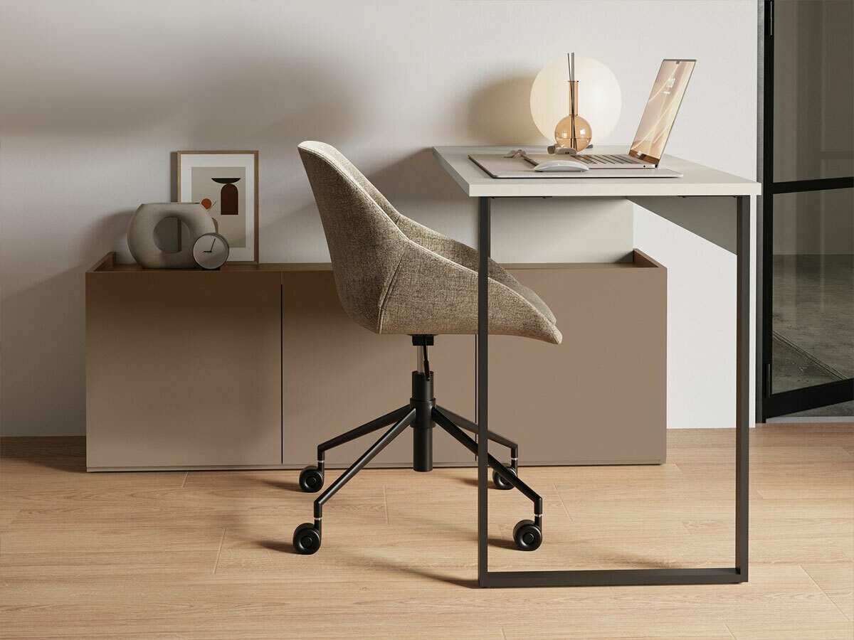 Kontori nurgalaud Tivseva 109