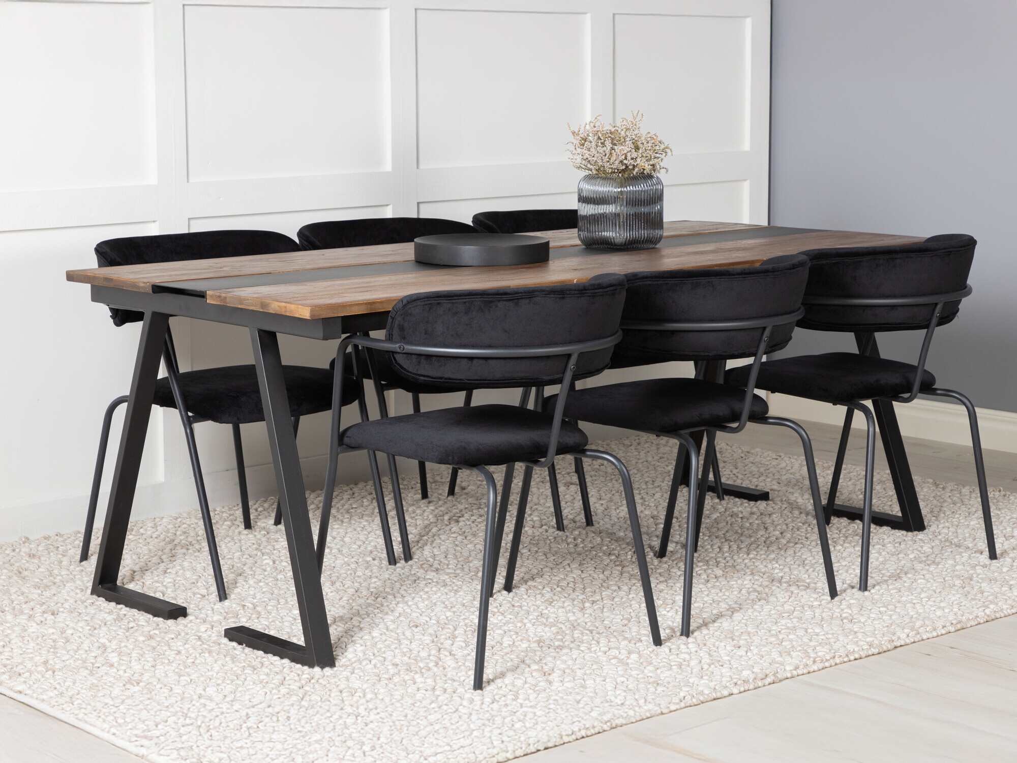 Söögitoakomplekt Dallas 1942