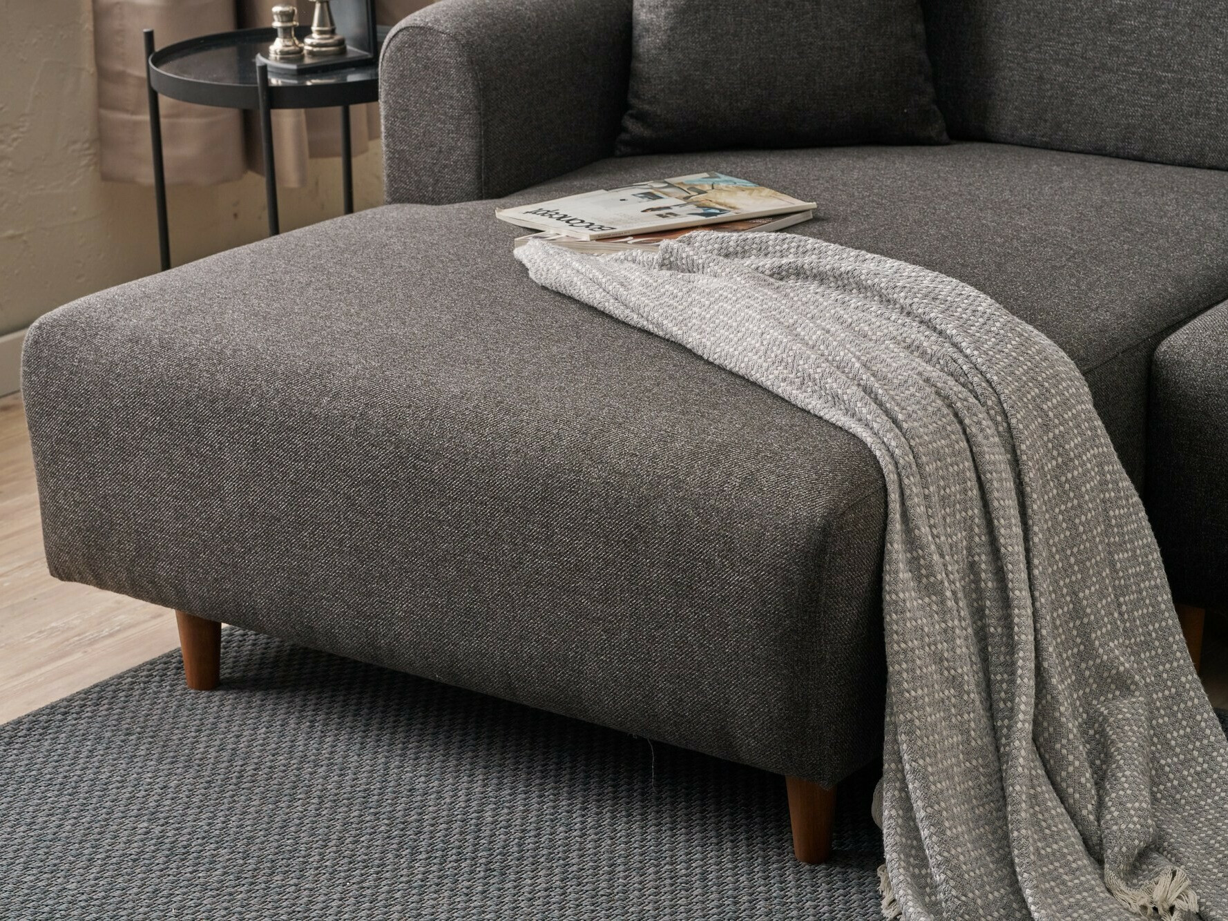 Nurgadiivan Altadena 592 (Antratsiit)