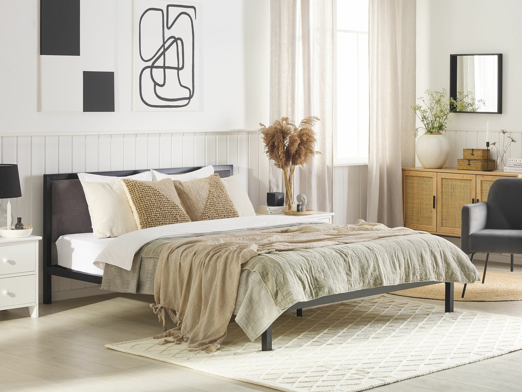 Voodi Berwyn 760 (Must + Hall)