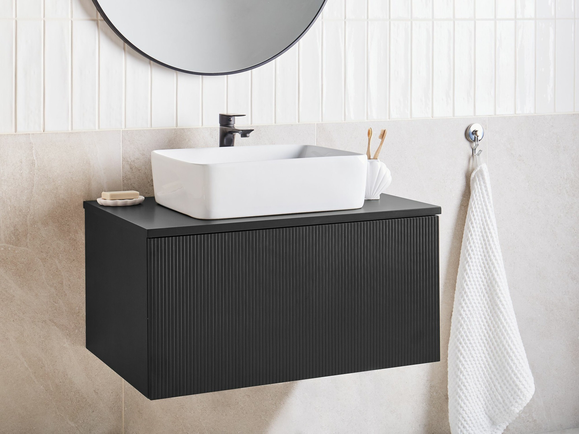 Vannitoa põrandakapp kraanikausile Berwyn 2254 (Must)