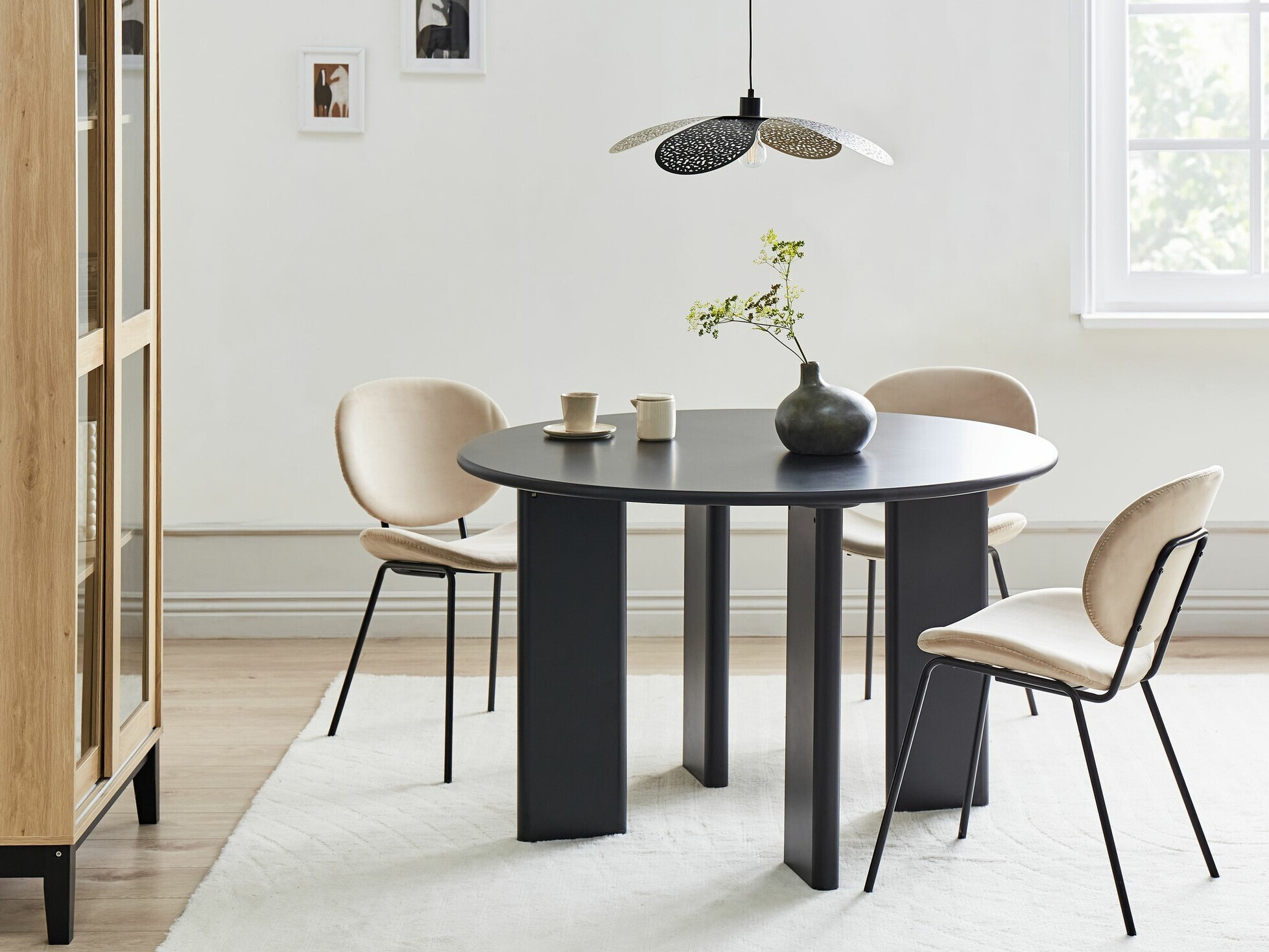 Laud Berwyn 2274 (Must)