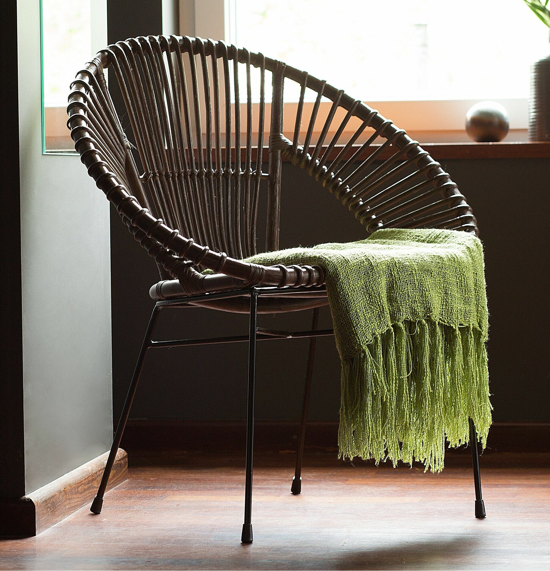 Tool Berwyn 2294 (Tumepruun)