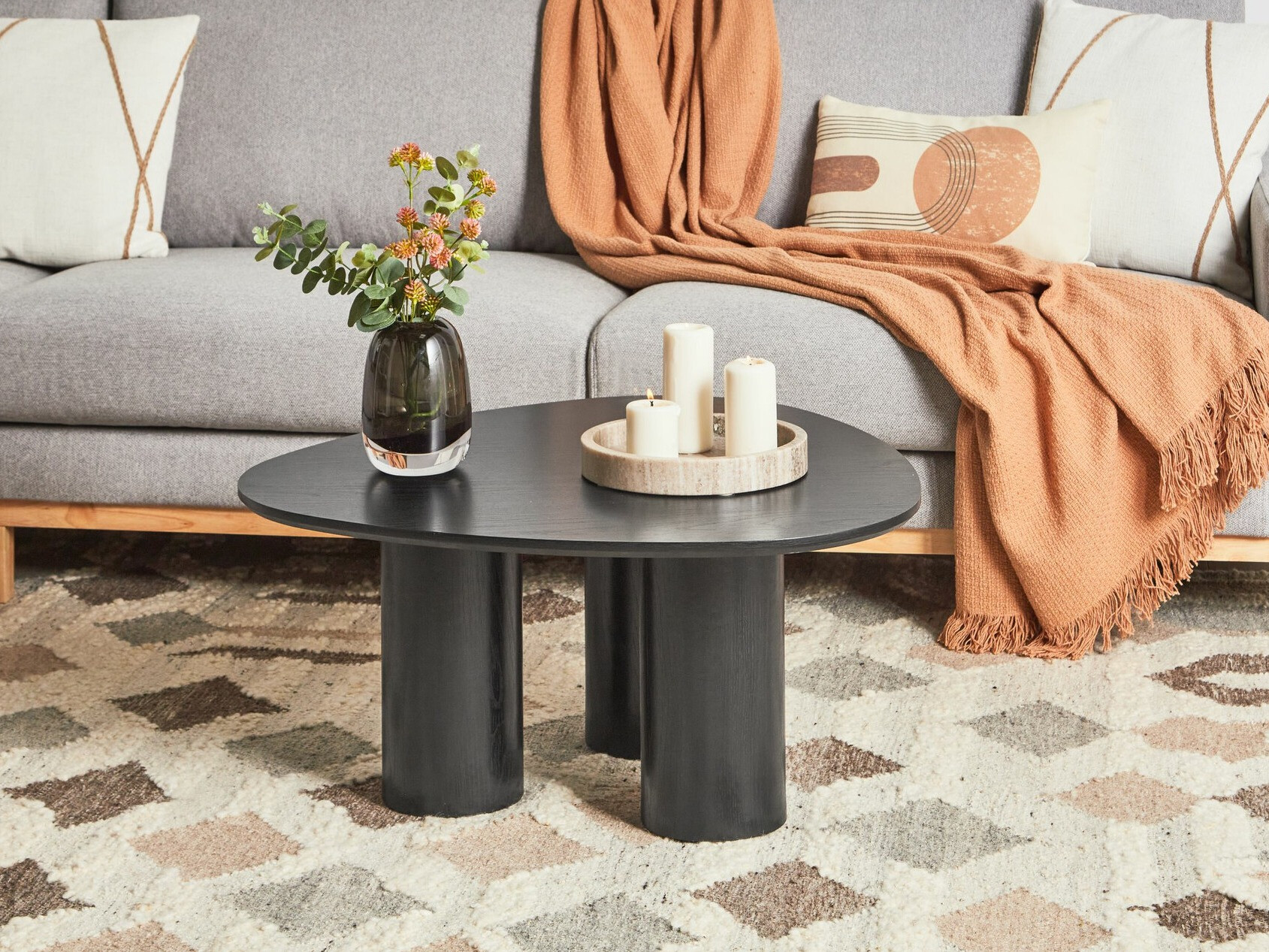 Diivanilaud Berwyn 2310 (Must)