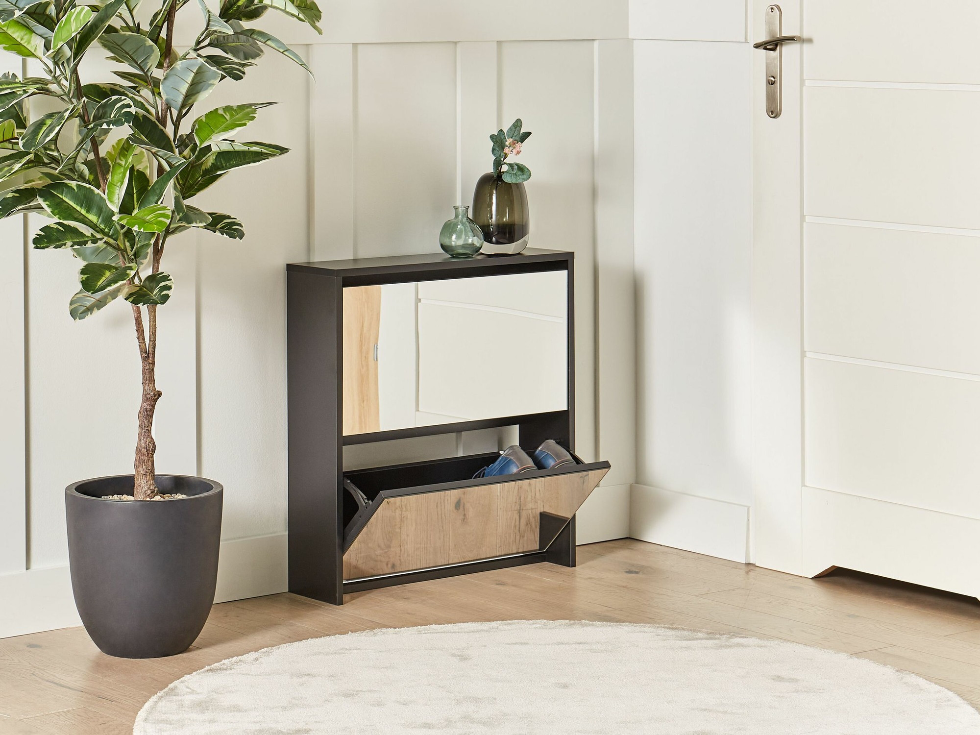 Kingariiul Berwyn 2352 (Must)