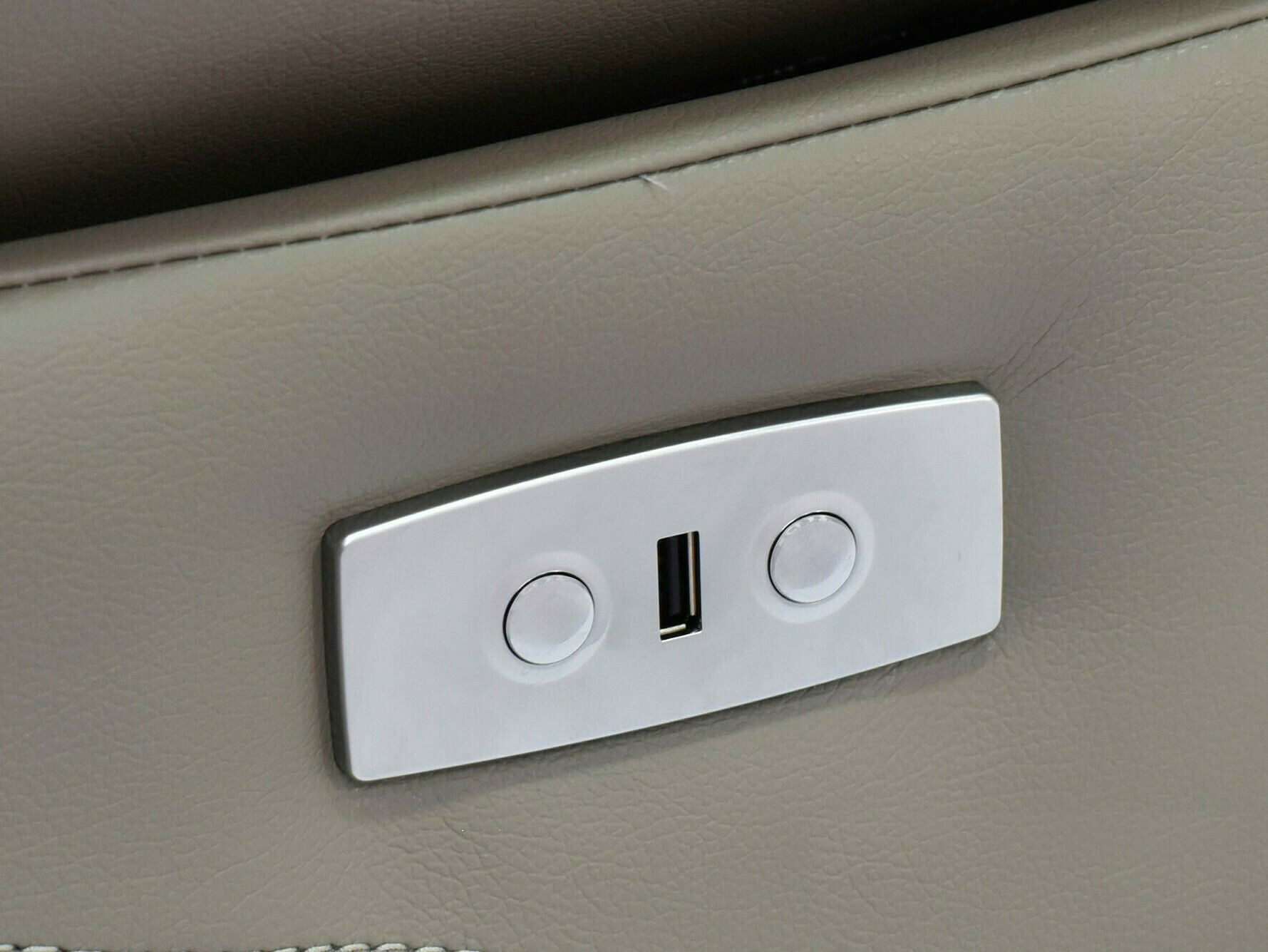 Tugitool recliner Denton 1324 (Helehall)