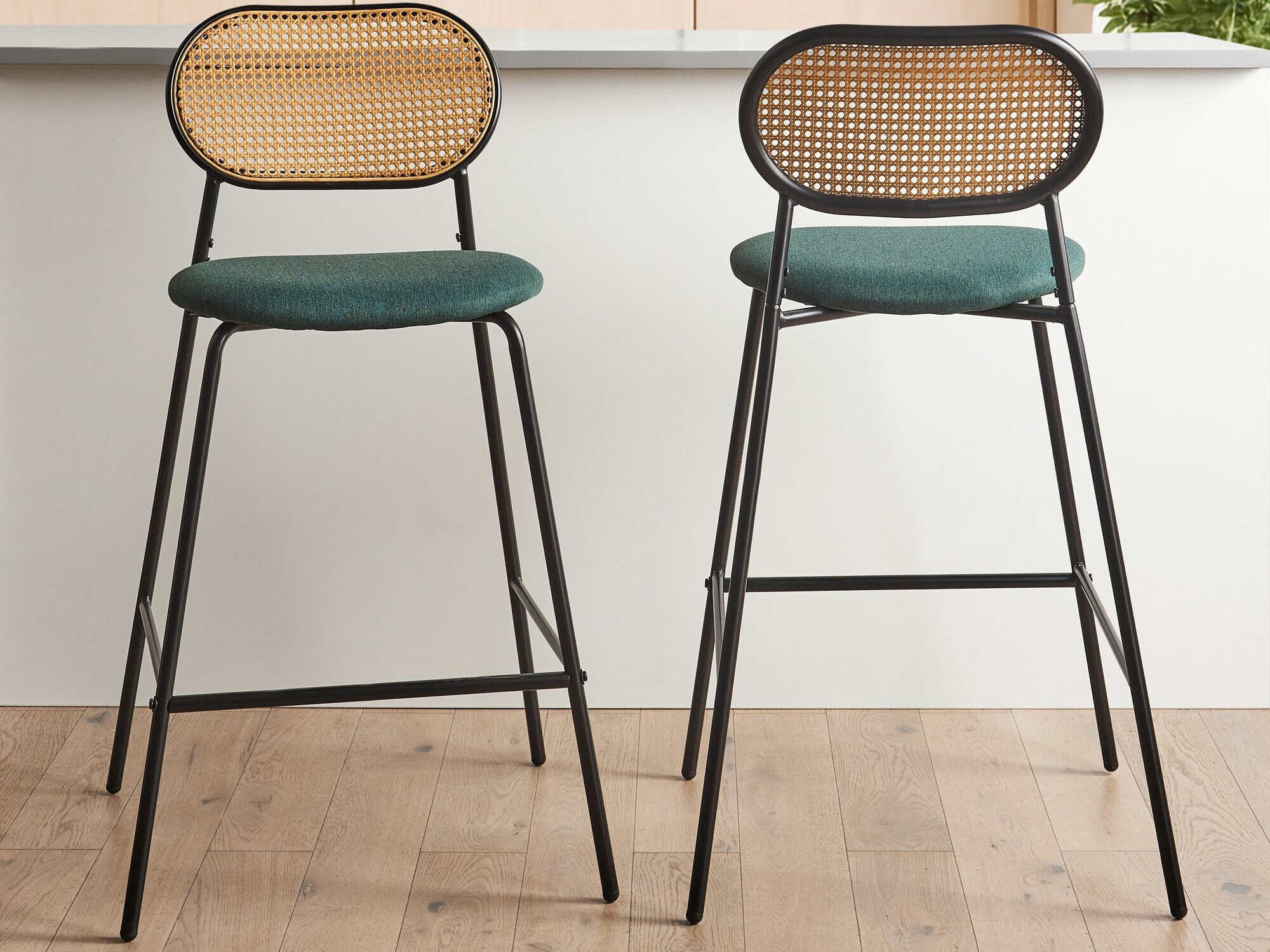 Baaritool Berwyn 2426 (Must)