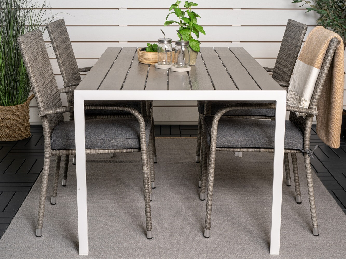 Laua ja toolide komplekt Dallas 4660