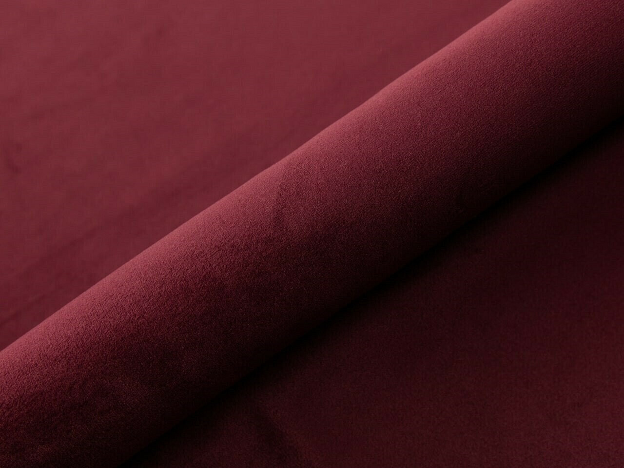 Voodi Martinez 108 (Magic Velvet 2229)