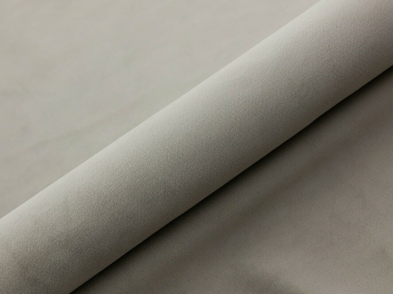 Kontinentaalvoodi Martinez 114 (Magic Velvet 2210)