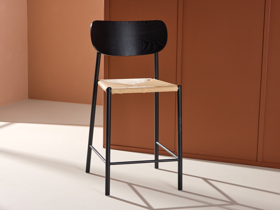 Baaritool Dallas 4705 (Must + Helepruun)