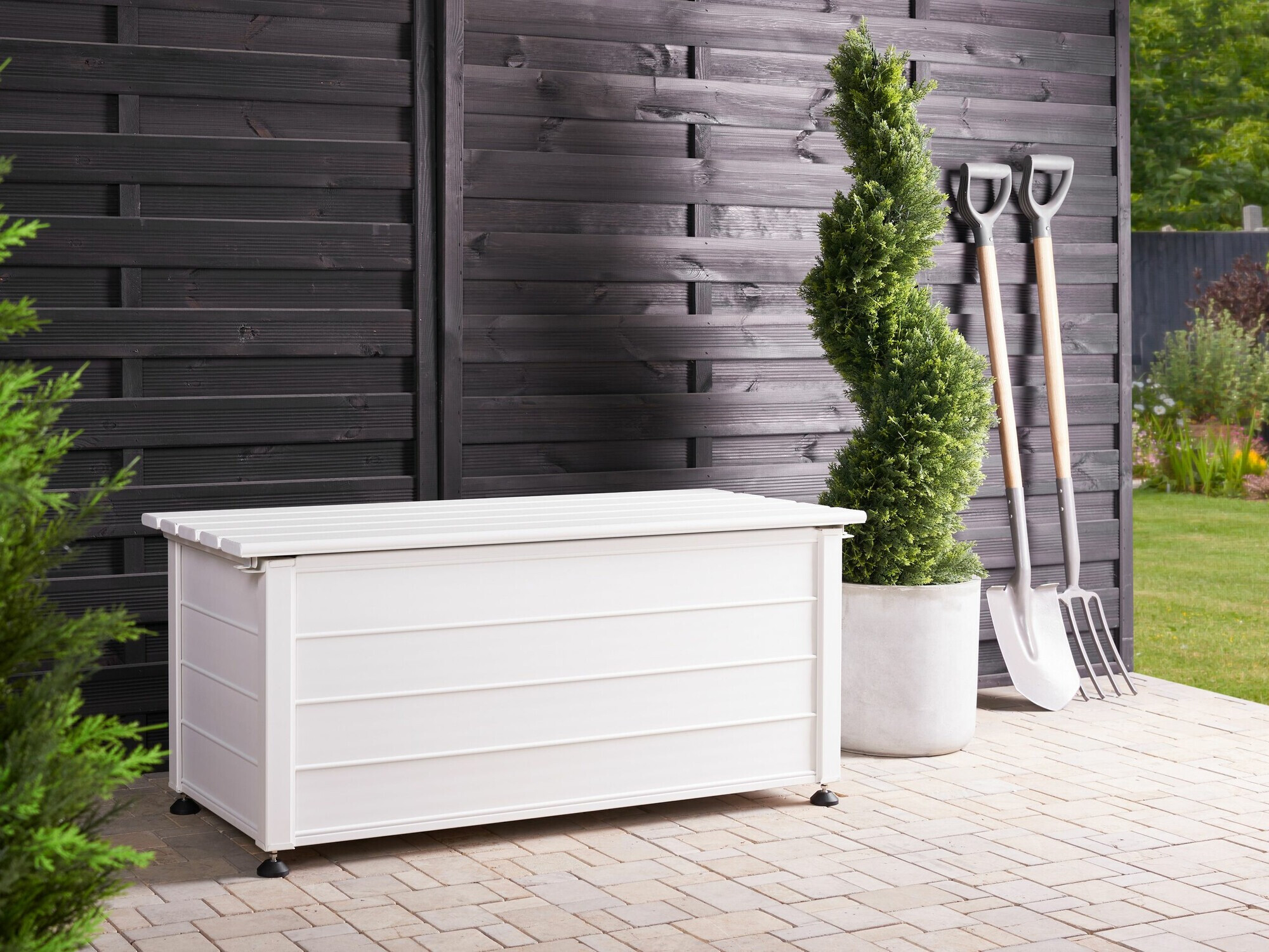 Aia hoiukast Berwyn 2504 (Valge)