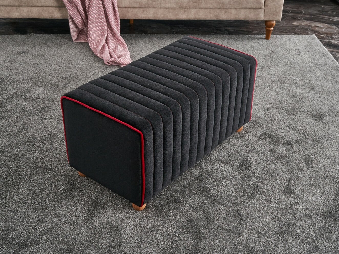 Tumba Altadena 595 (Antratsiit)