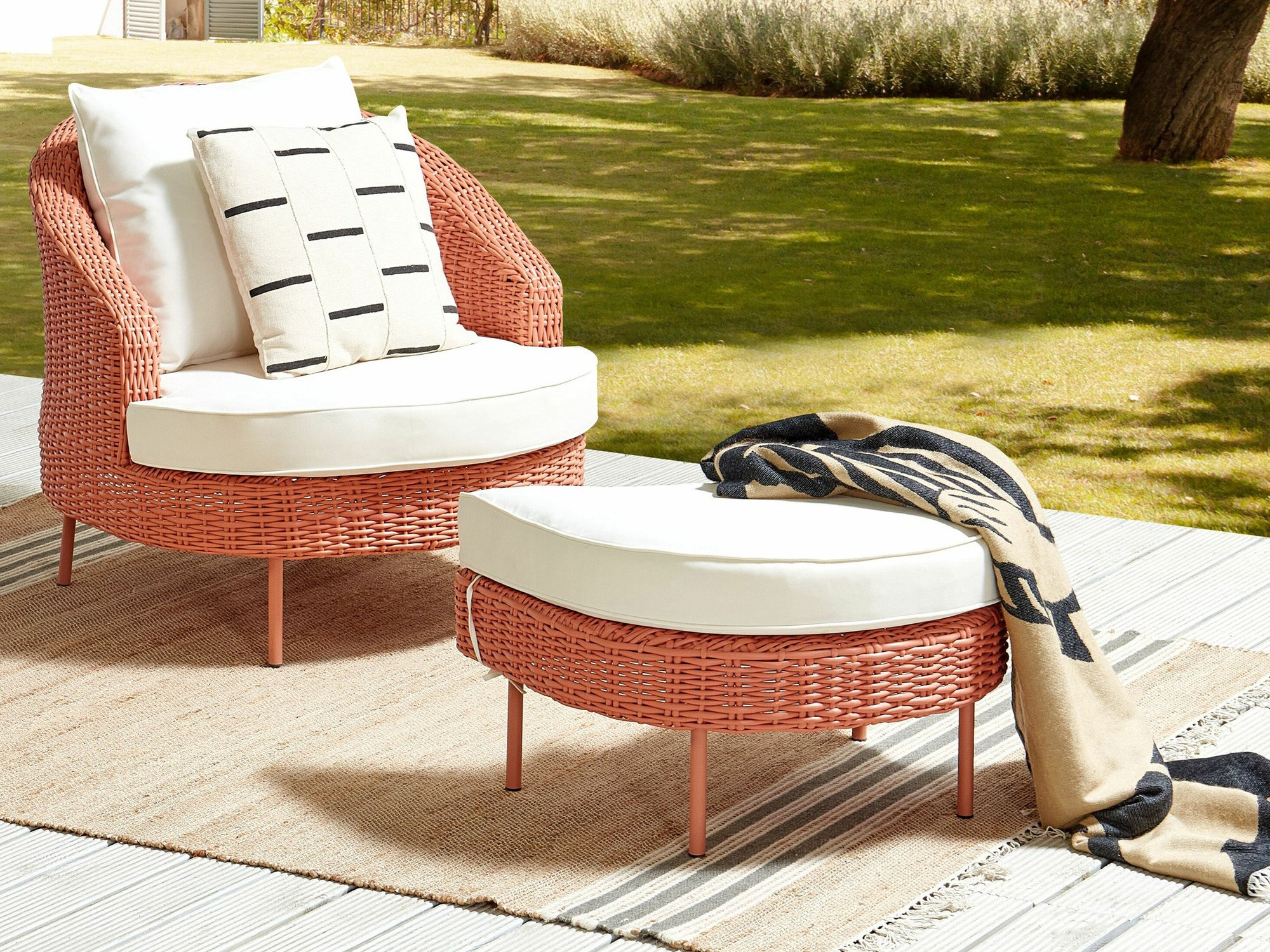 Aiamööblikomplekt Berwyn 2531 (Roosikarva)