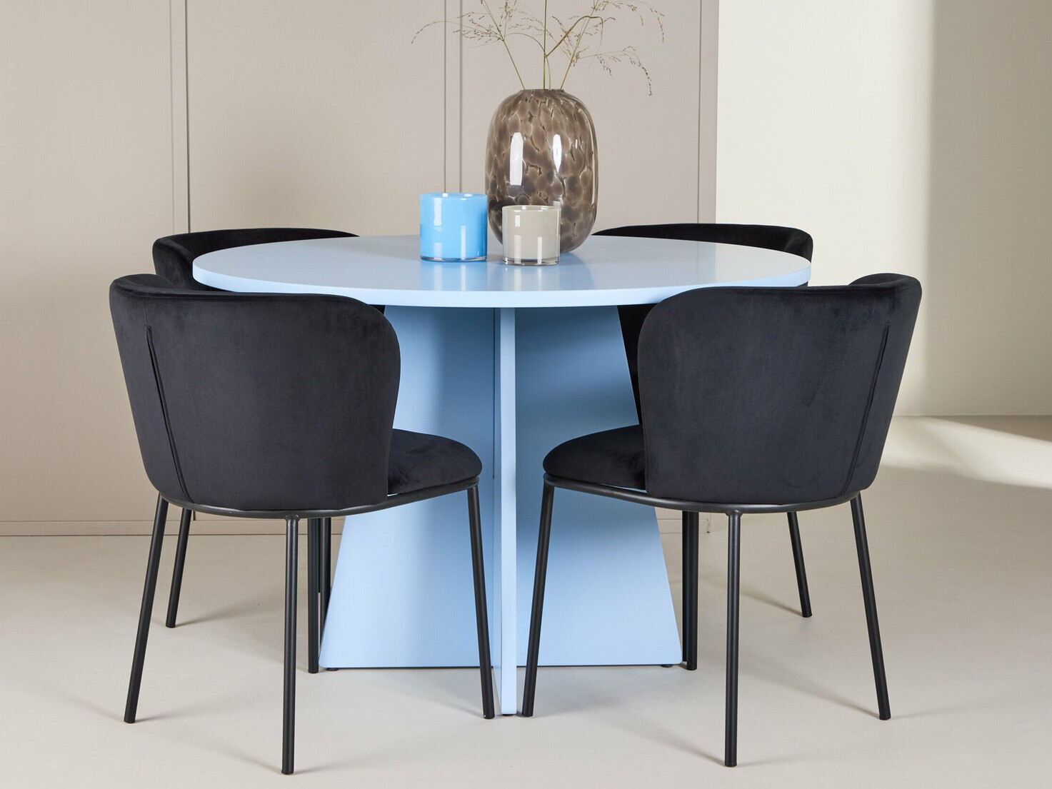 Söögitoakomplekt Dallas 4746 (Must)