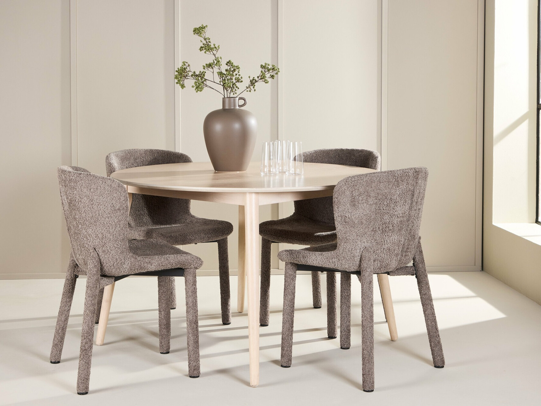 Söögitoakomplekt Dallas 4757 (Pruun)