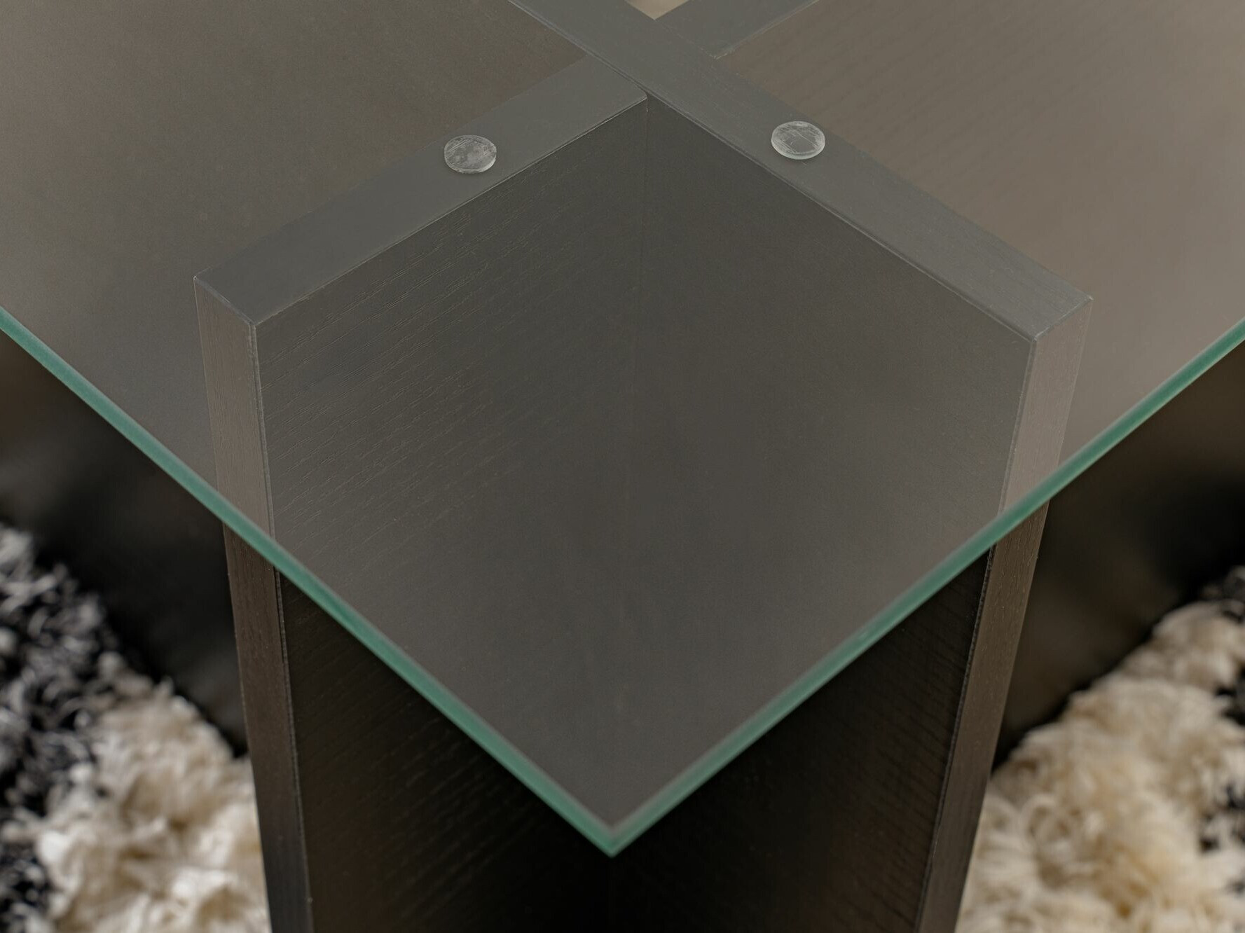 Diivanilaud Novato 112 (Must)