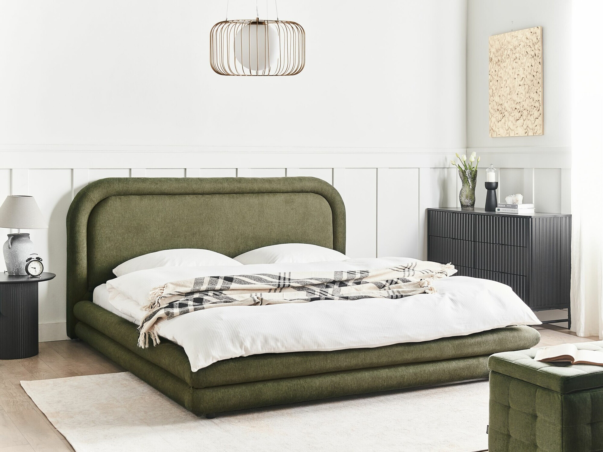 Voodi Berwyn 2564 (Tumeroheline)