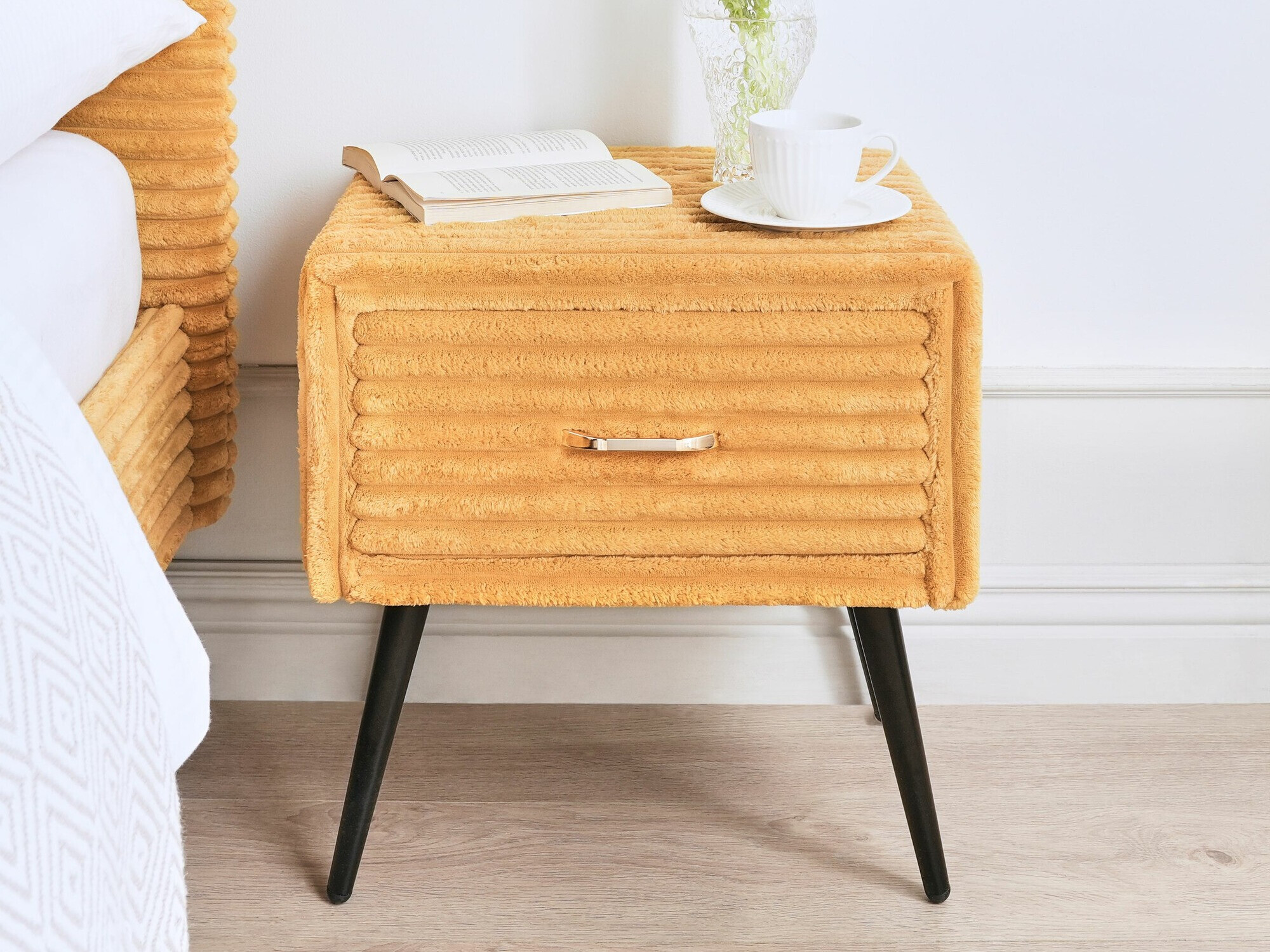 Öökapp Berwyn 2590 (Oranž)