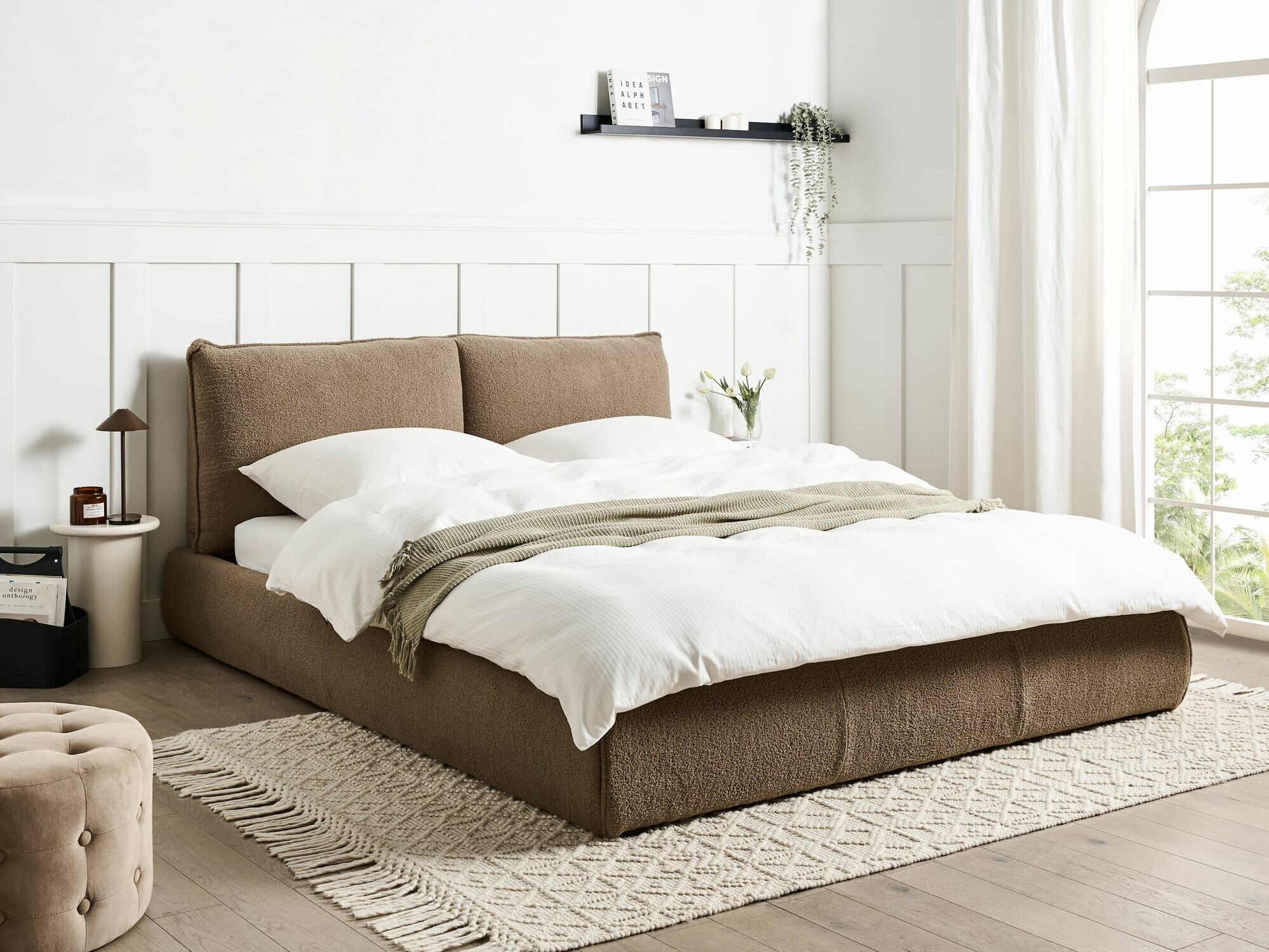 Voodi Berwyn 1262 (Helepruun)