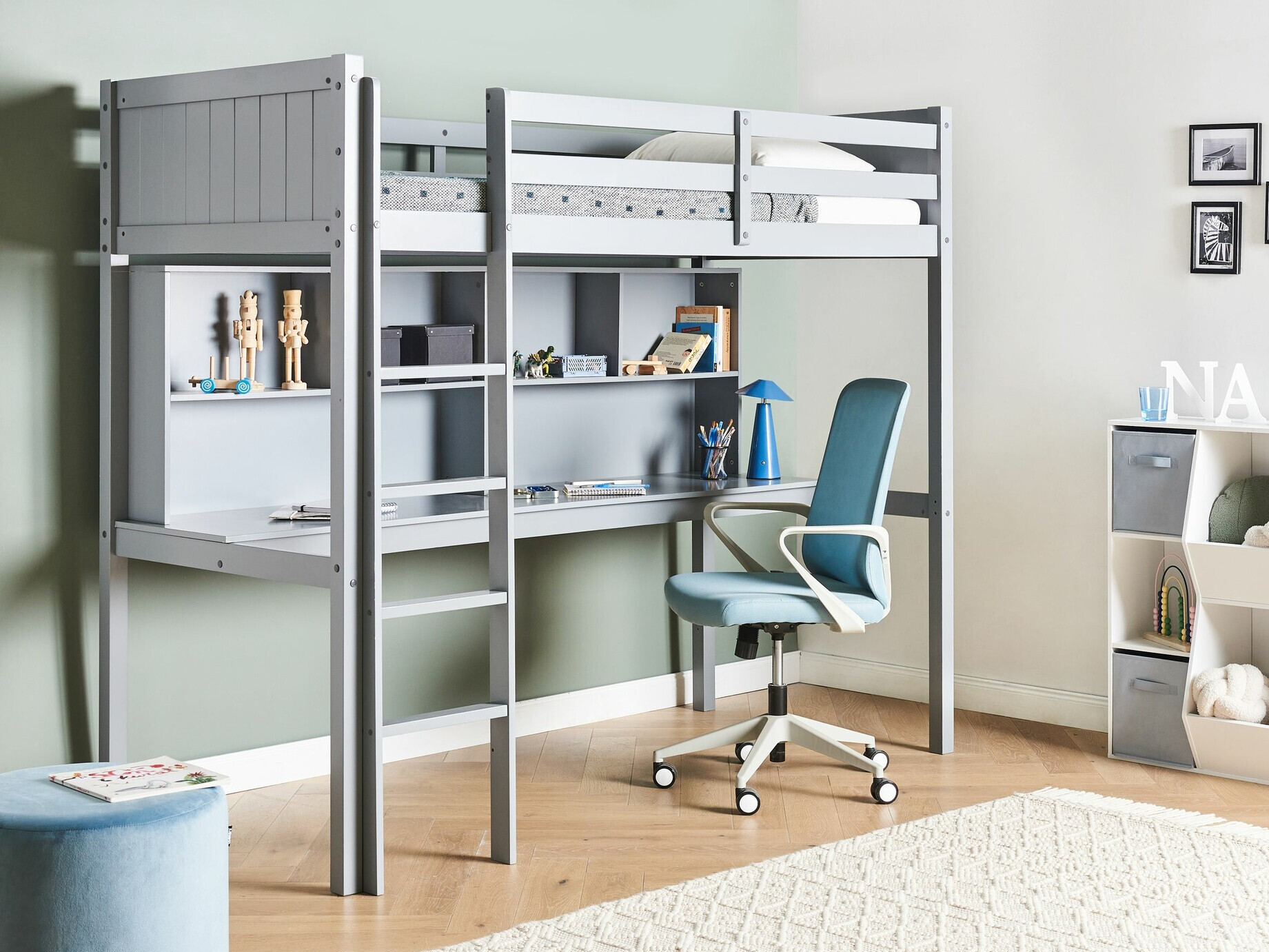 Kõrge voodi Berwyn 2614 (Hall)