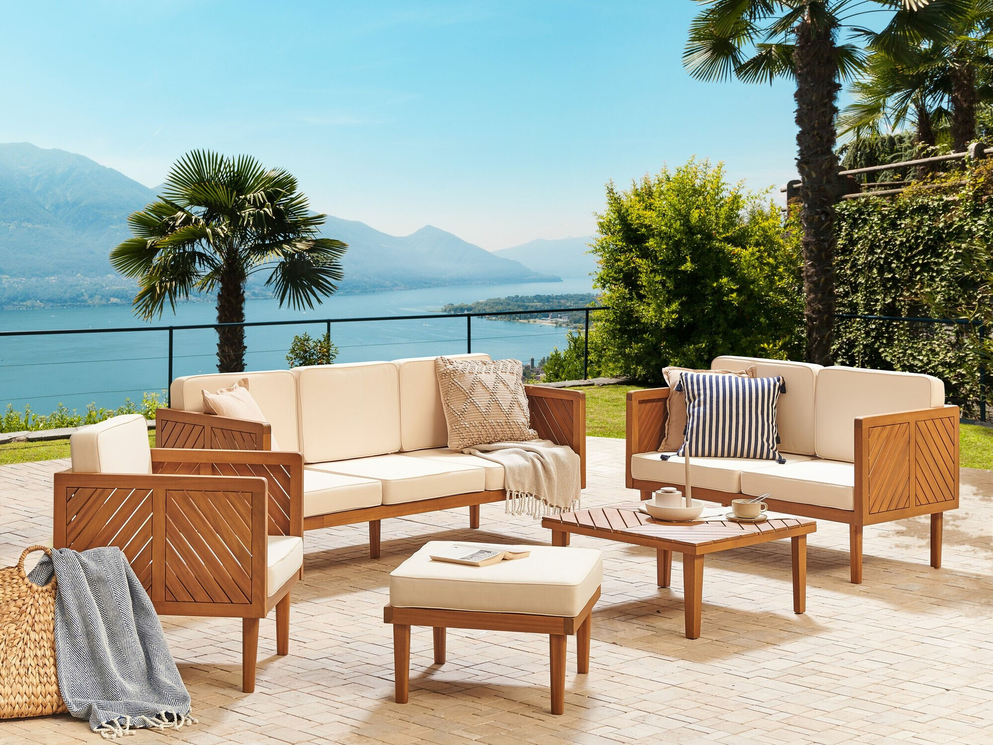 Aiamööblikomplekt Camenou 115