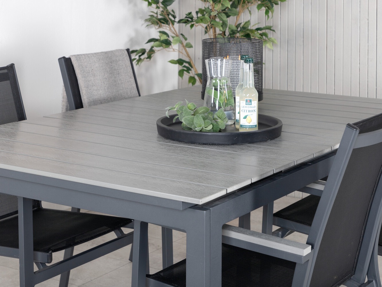 Laua ja toolide komplekt Dallas 2343