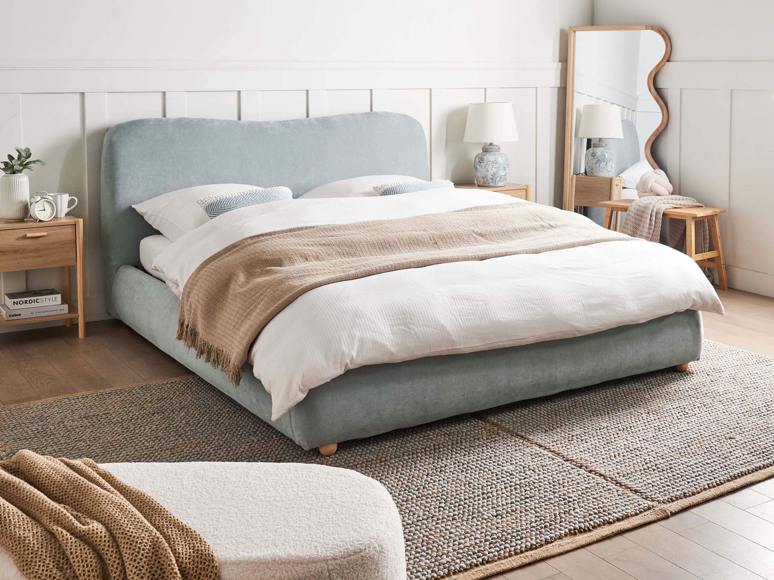 Voodi Berwyn 2735 (Helesinine)