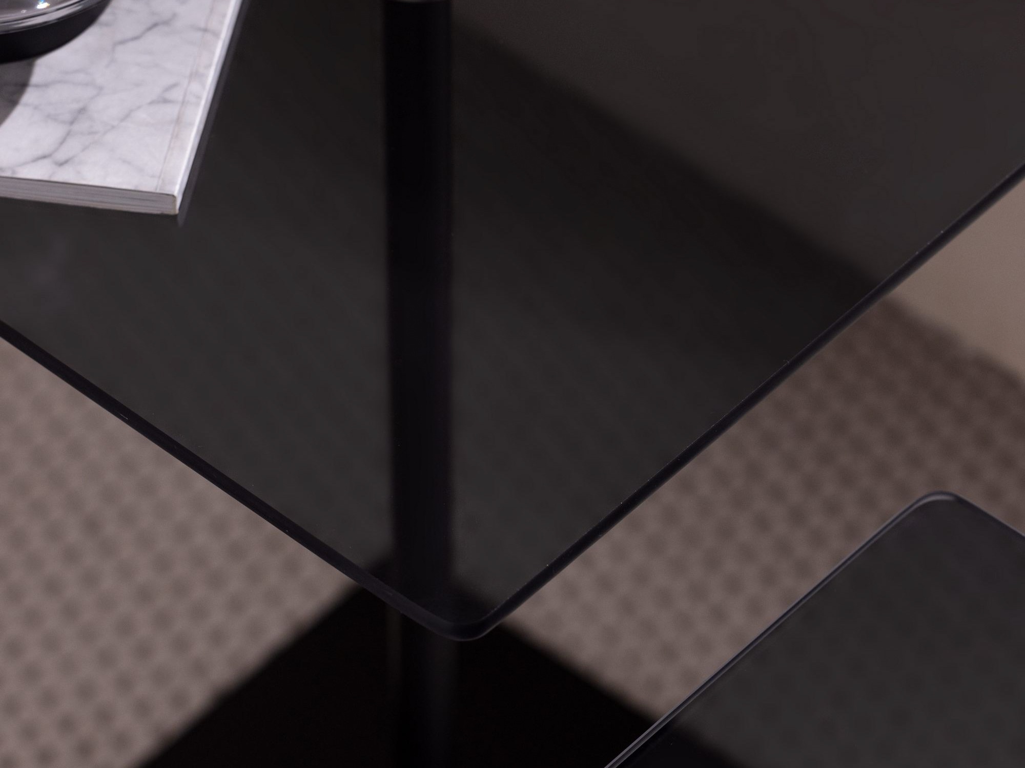 Kõrvallaudade komplekt Kailua 2639 (Must)