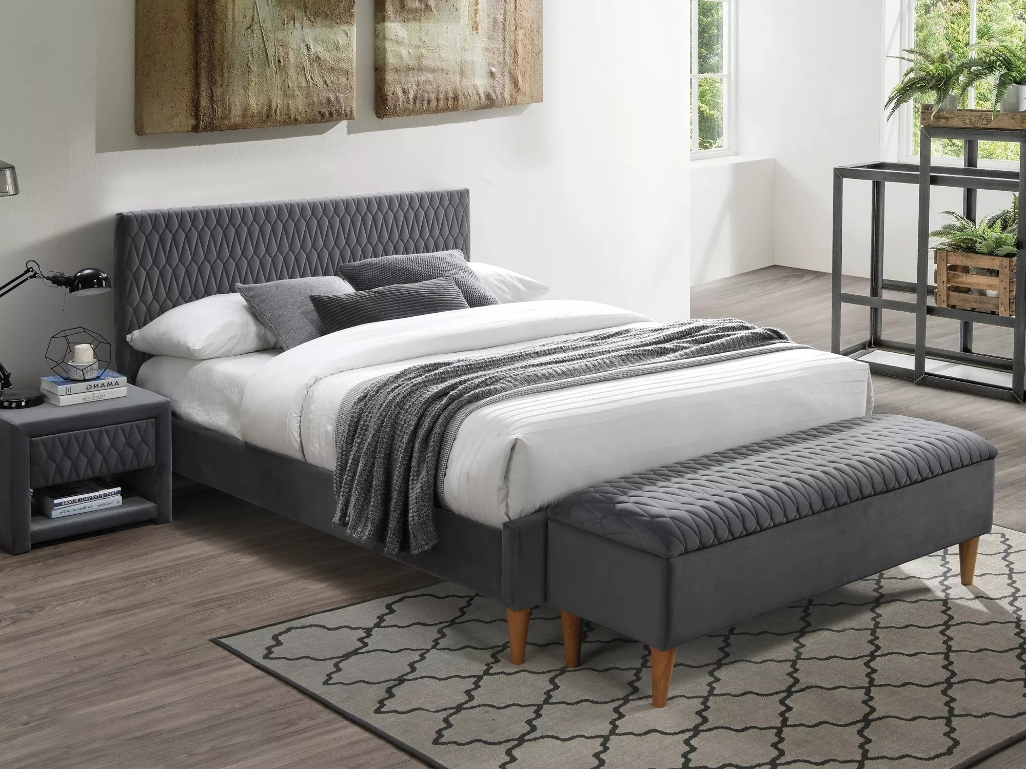 Voodi Detroit 807 (Hall)