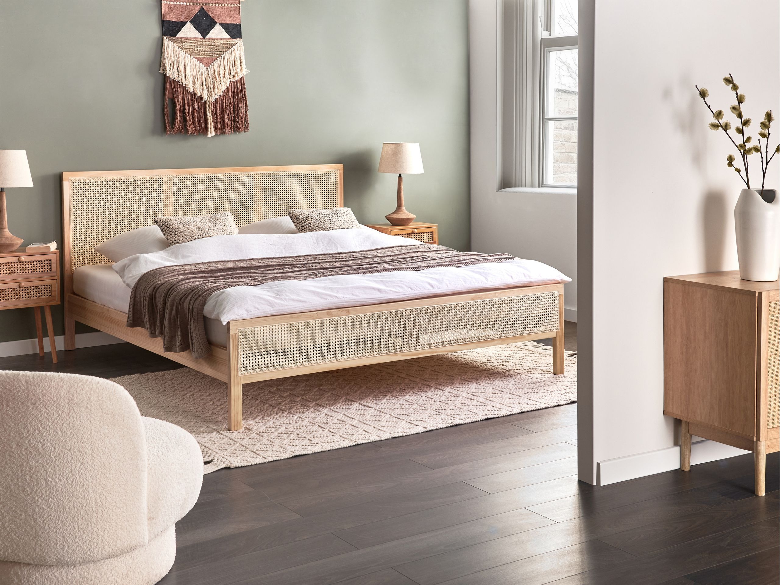 Voodi Berwyn 2751 (Helepruun)