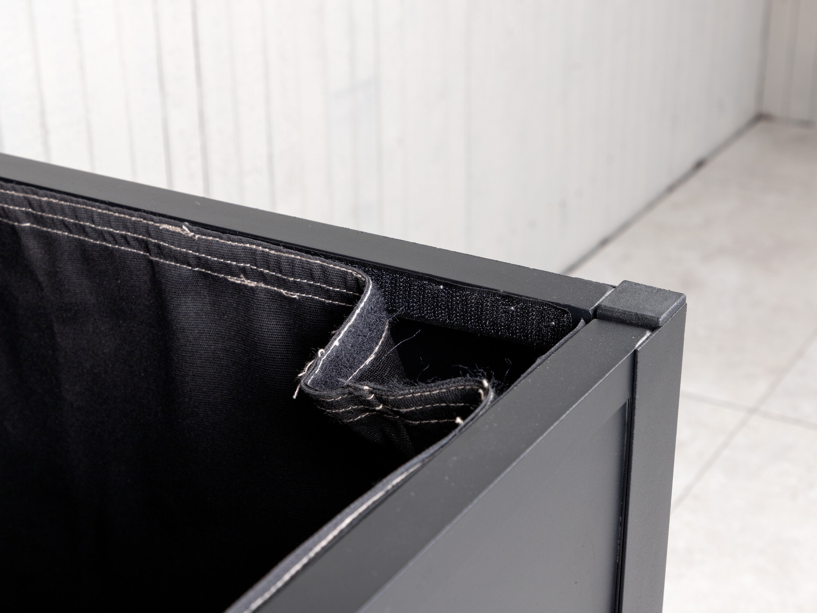 Aia hoiukast Dallas 4898