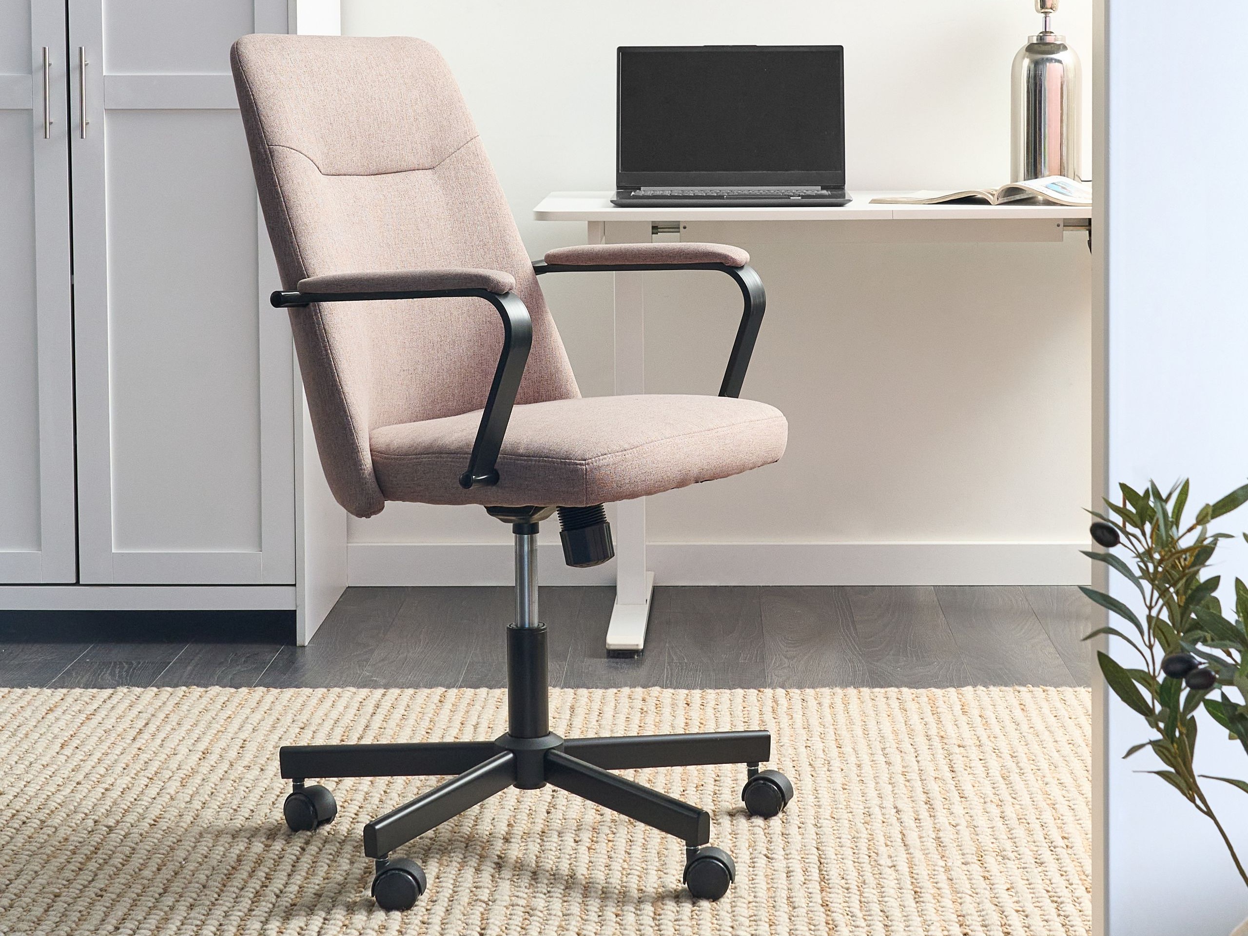 Kontoritool Berwyn 2758 (Helepruun)