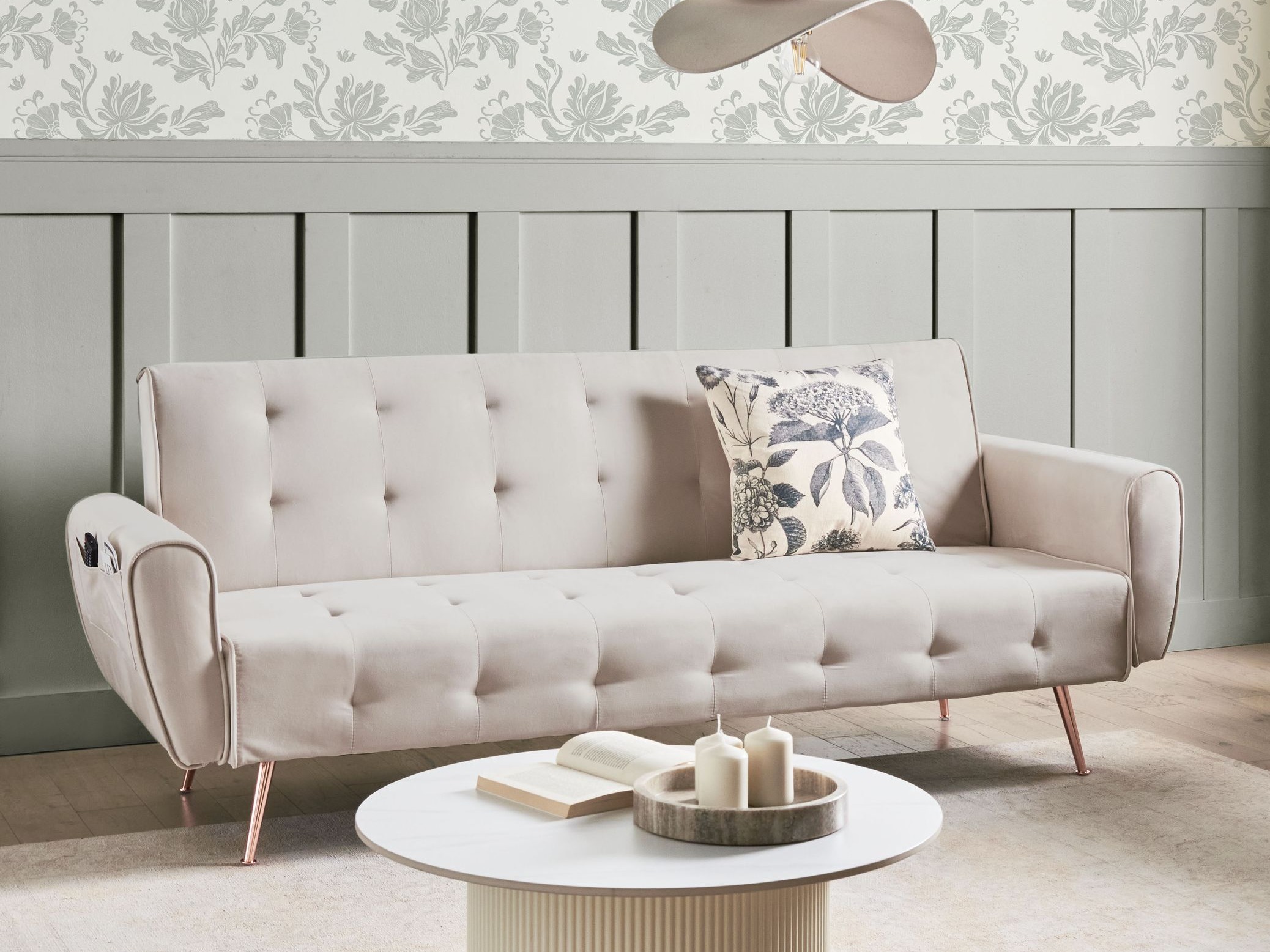 Diivanvoodi Berwyn 1560 (Helebeež)