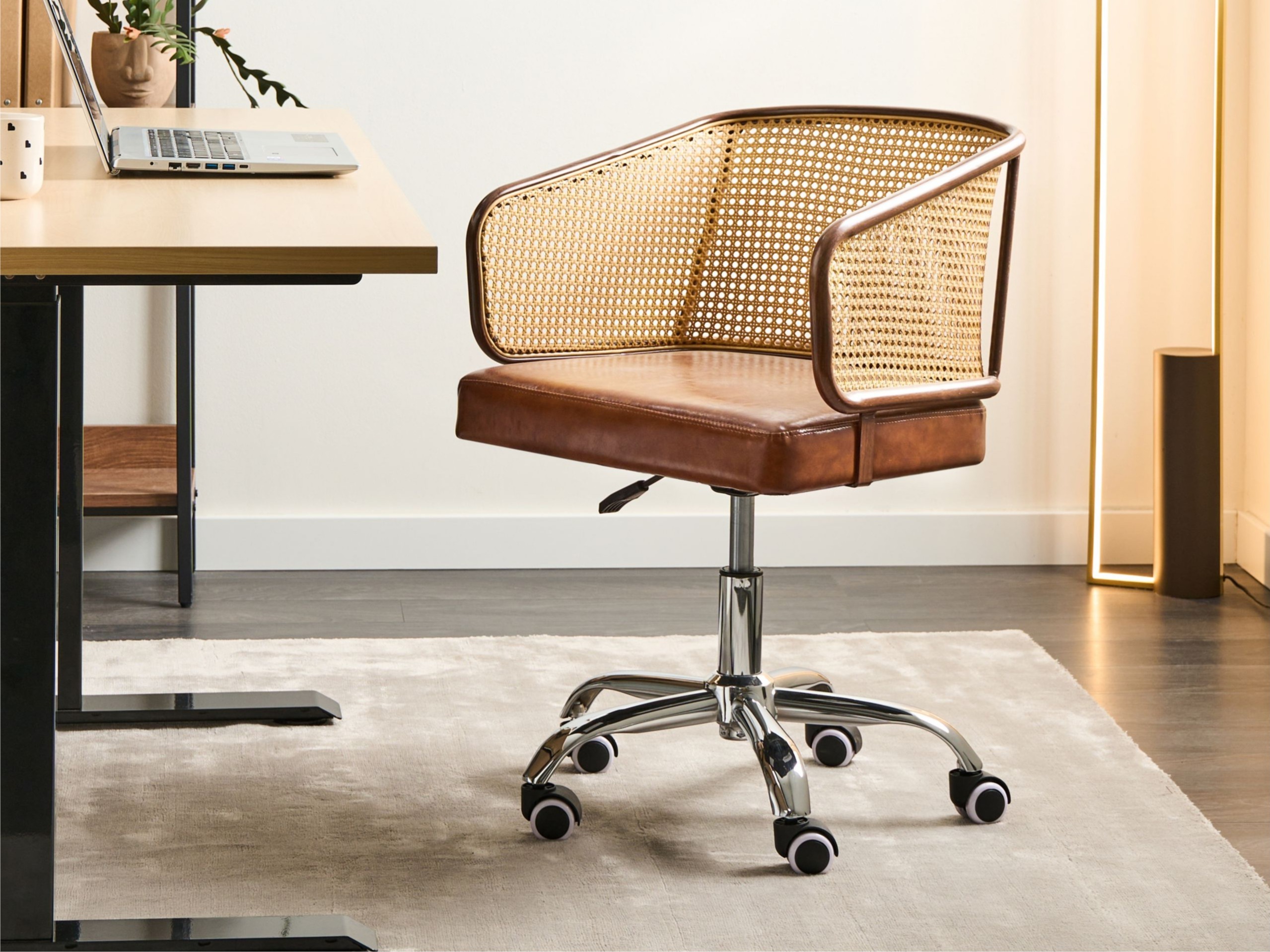 Kontoritool Berwyn 2767 (Pruun)