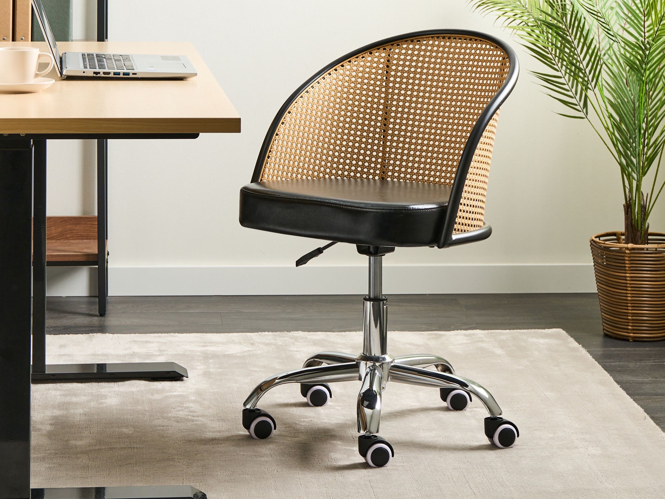 Kontoritool Berwyn 2772 (Must)