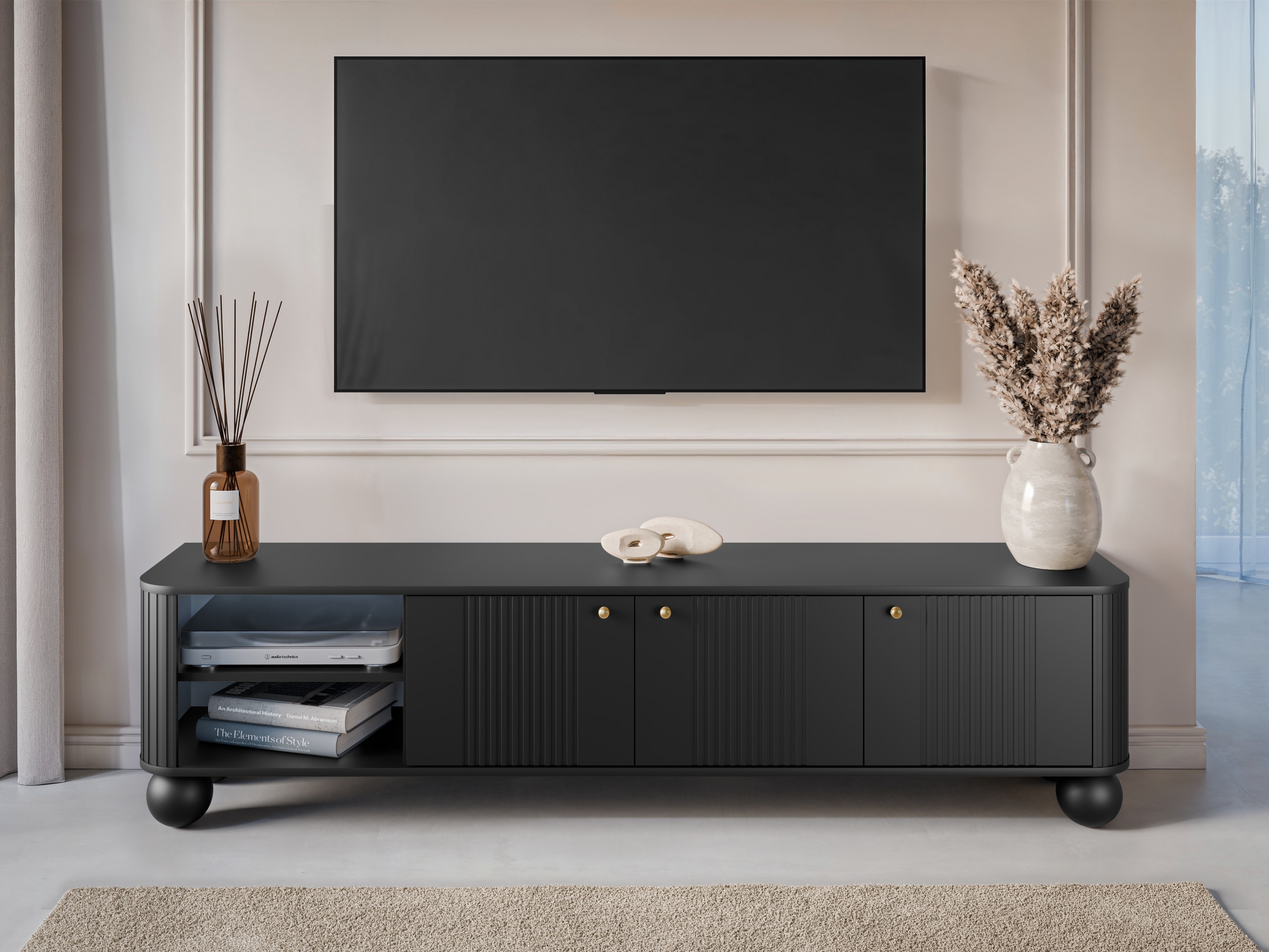 TV-alus Fioveso 102 (Must)