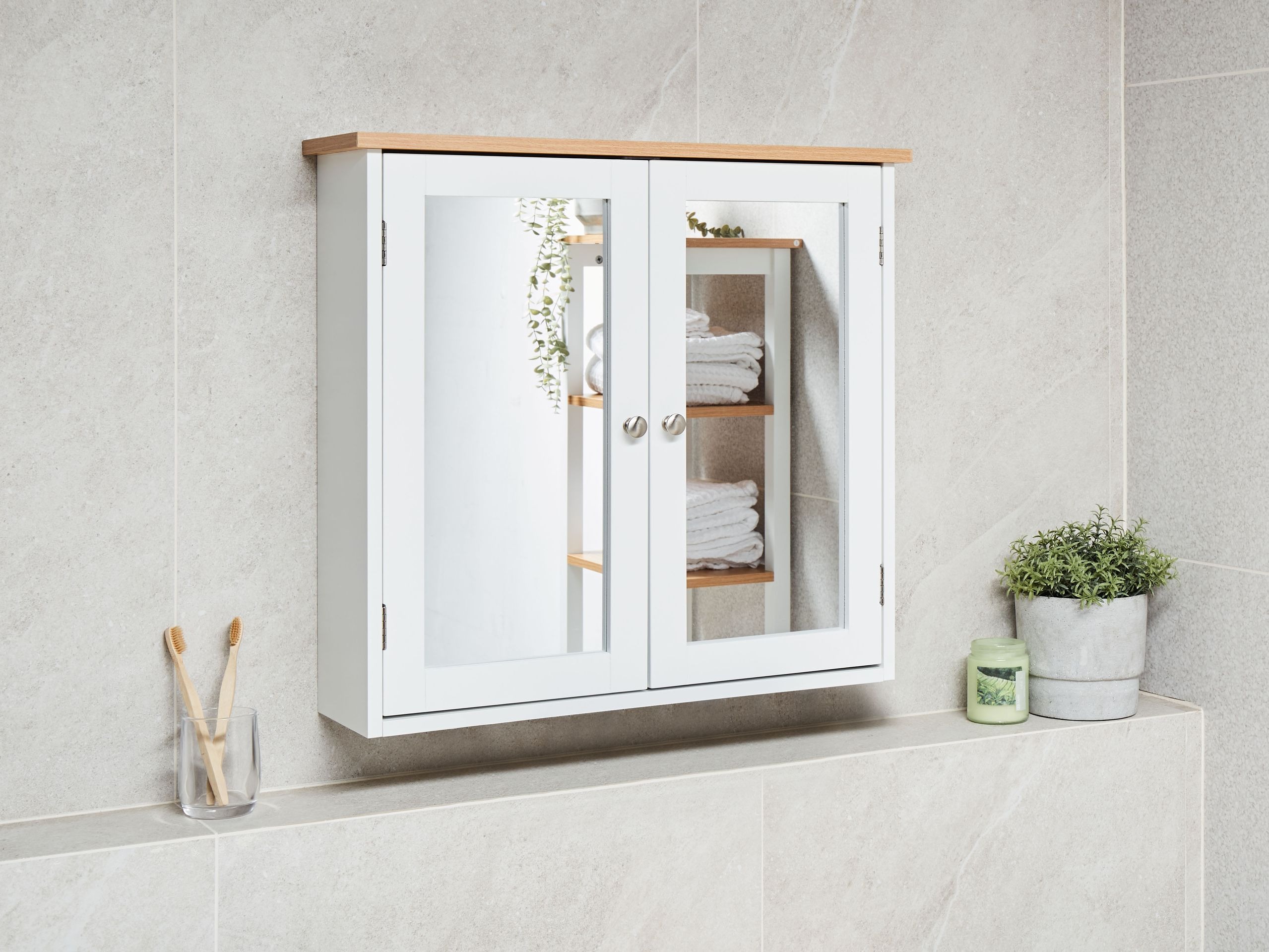 Vannitoa peegelkapid Berwyn 2800