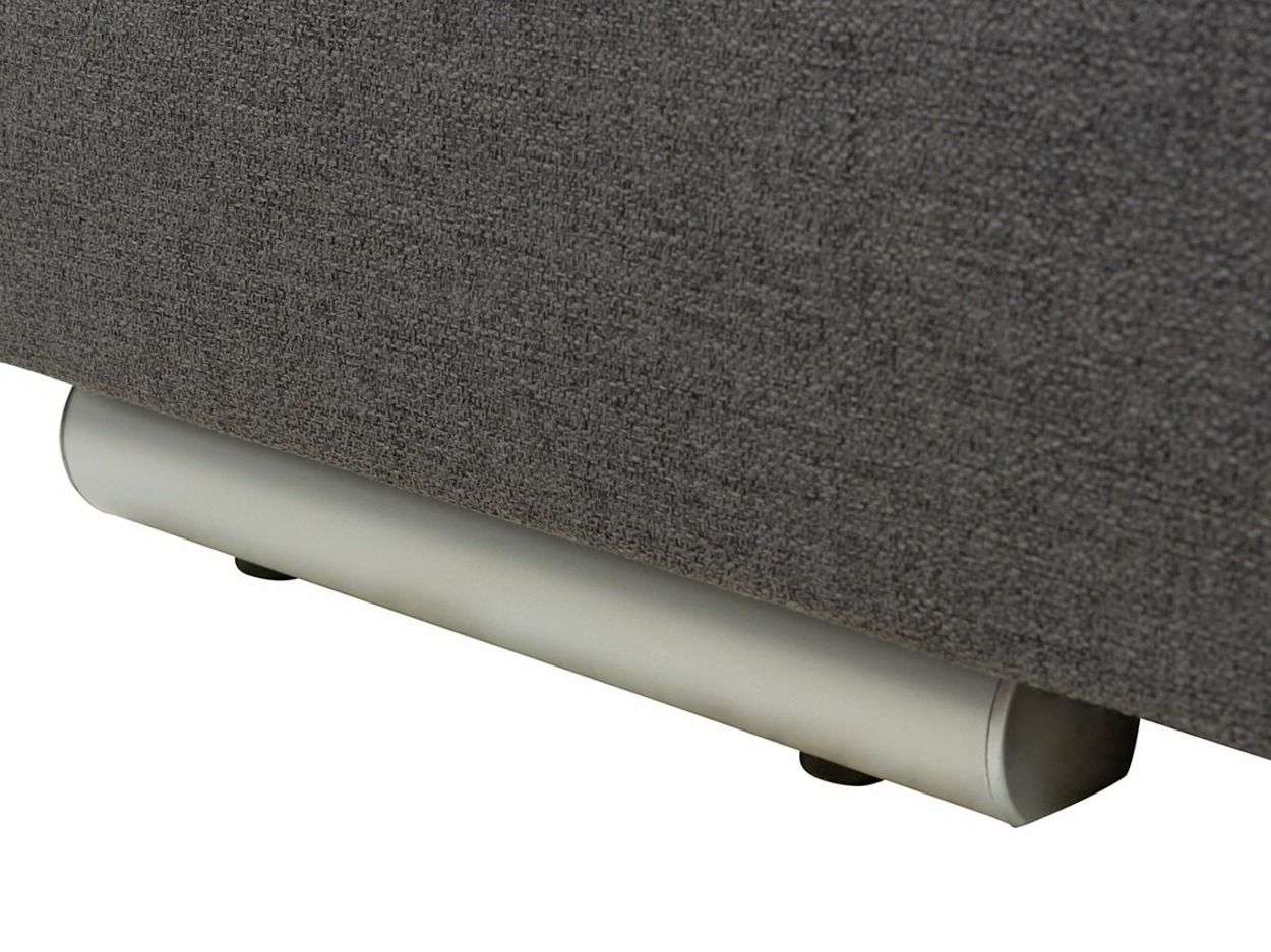 Nurgadiivan Boston 737