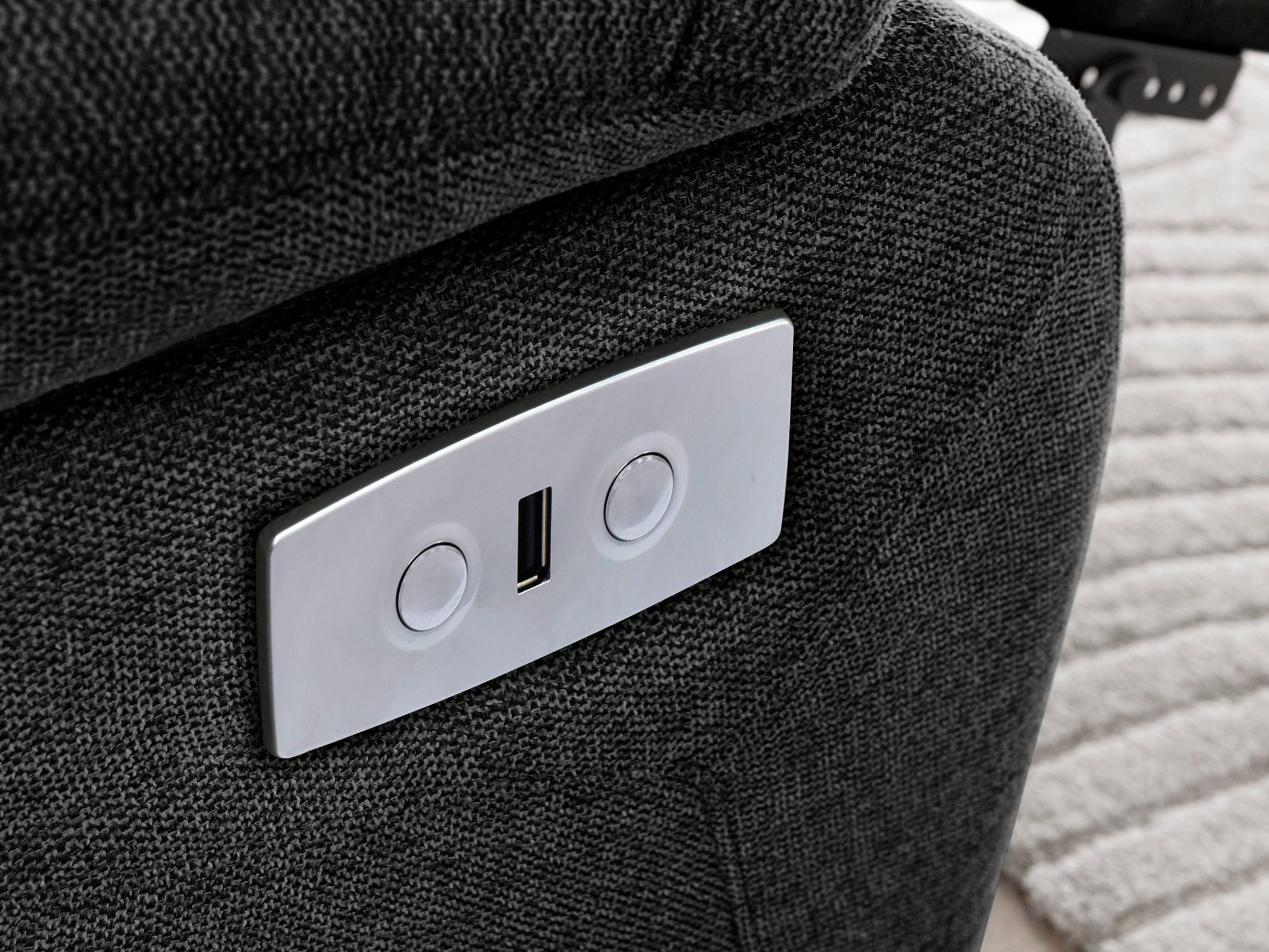 Tugitool recliner Denton 1324 (Antratsiit)