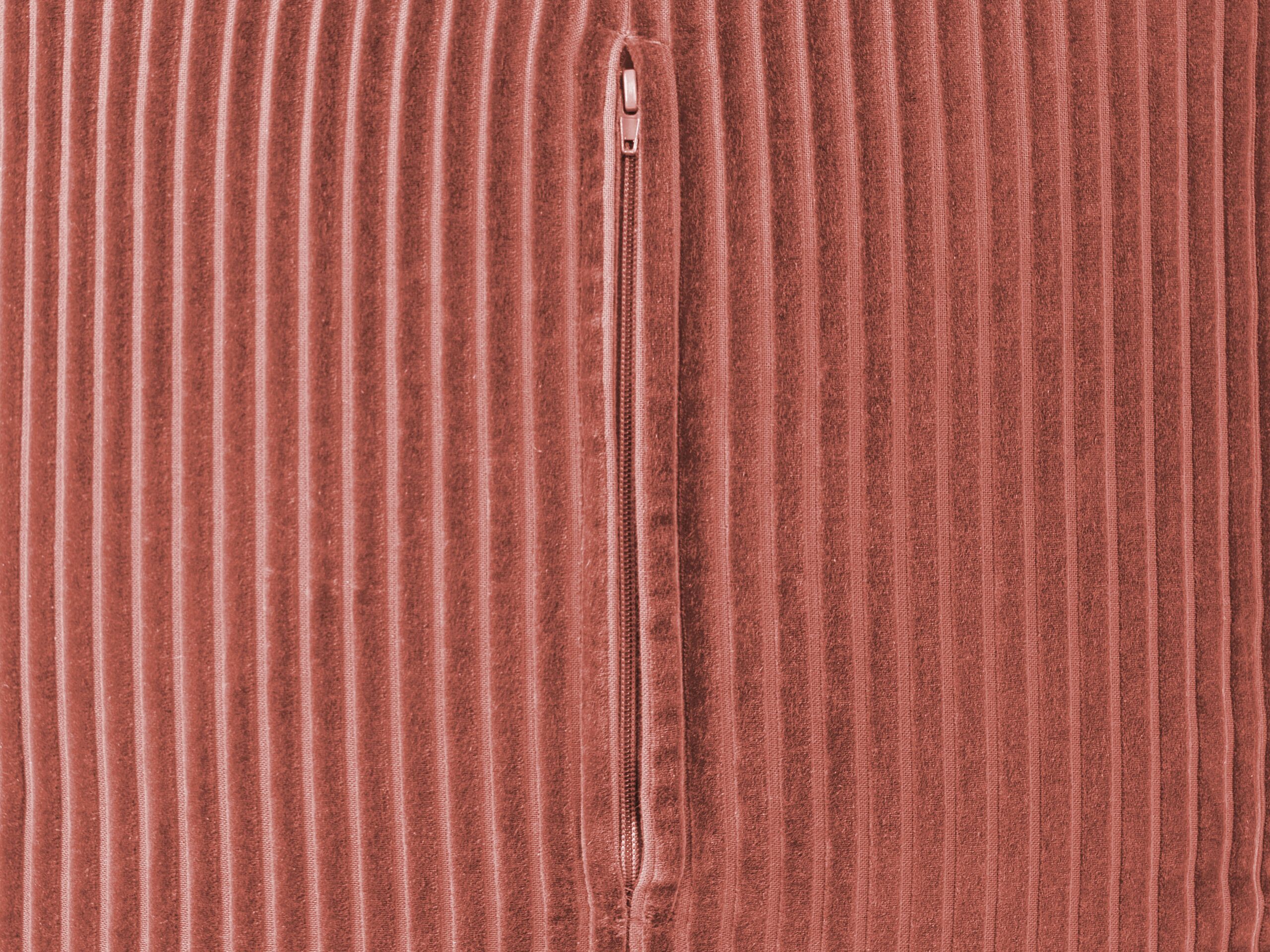 Tumba Berwyn 2836 (Punane)