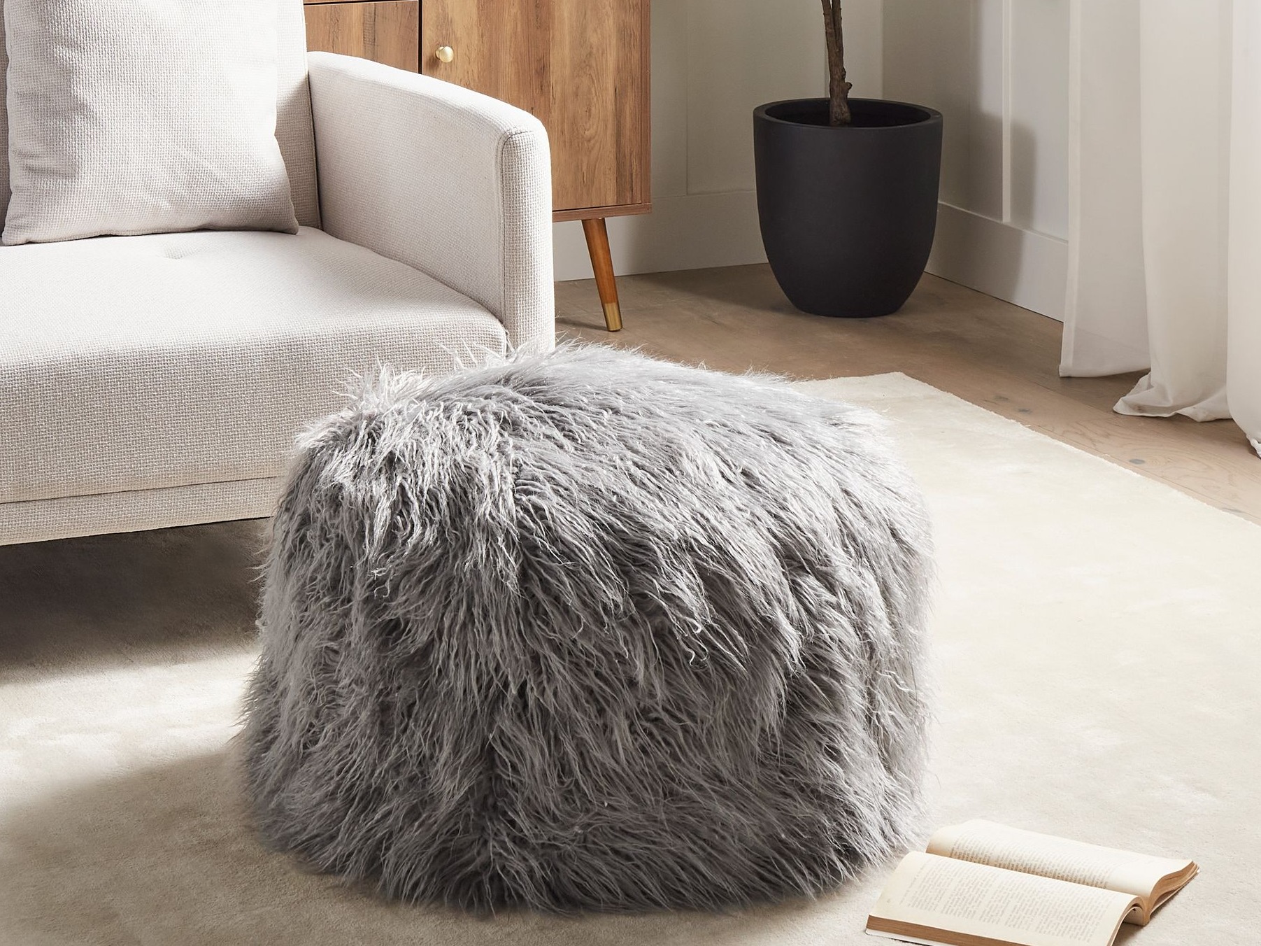 Tumba Berwyn 2837 (Hall)