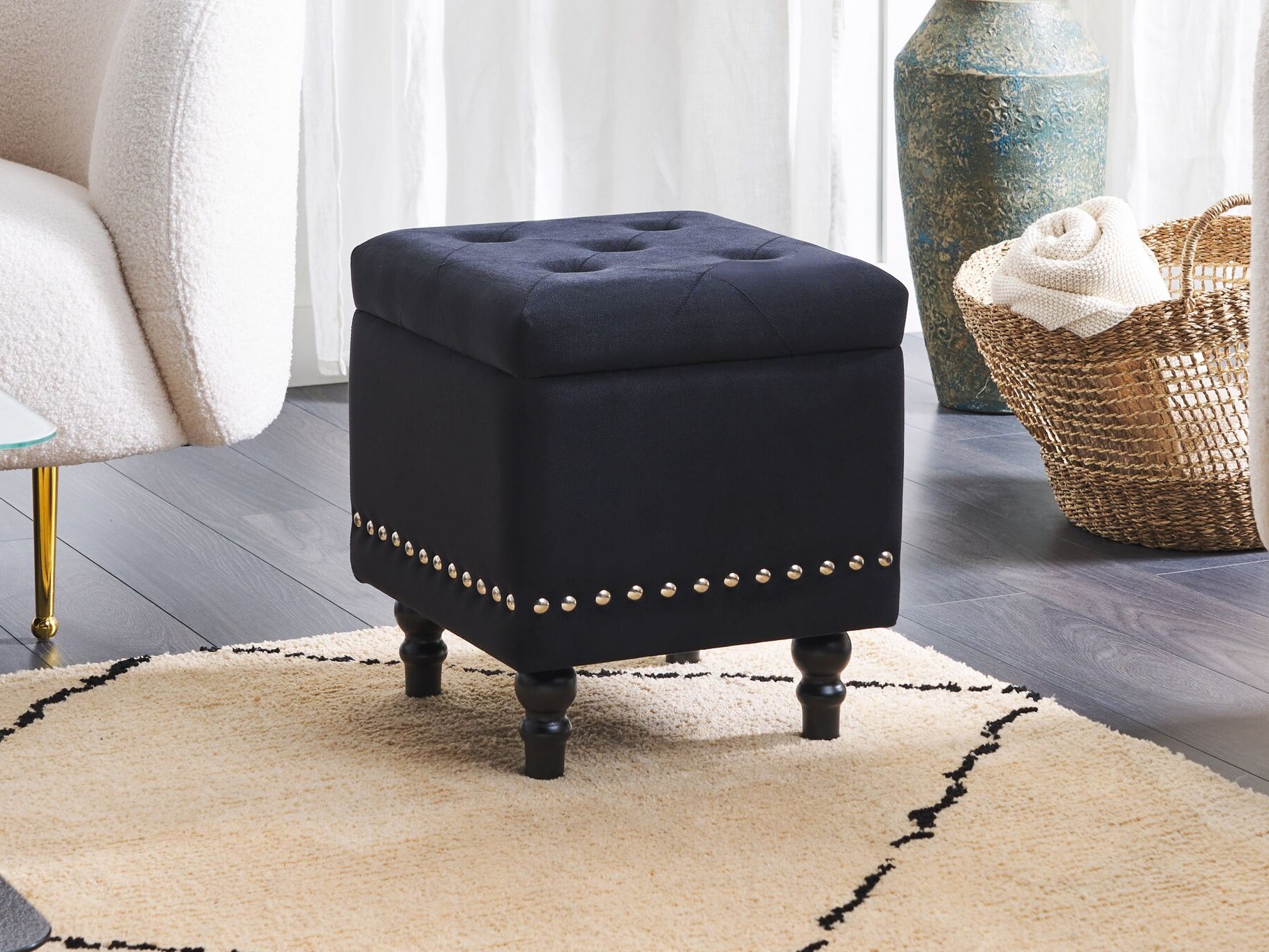 Tumba Berwyn 2850 (Must)