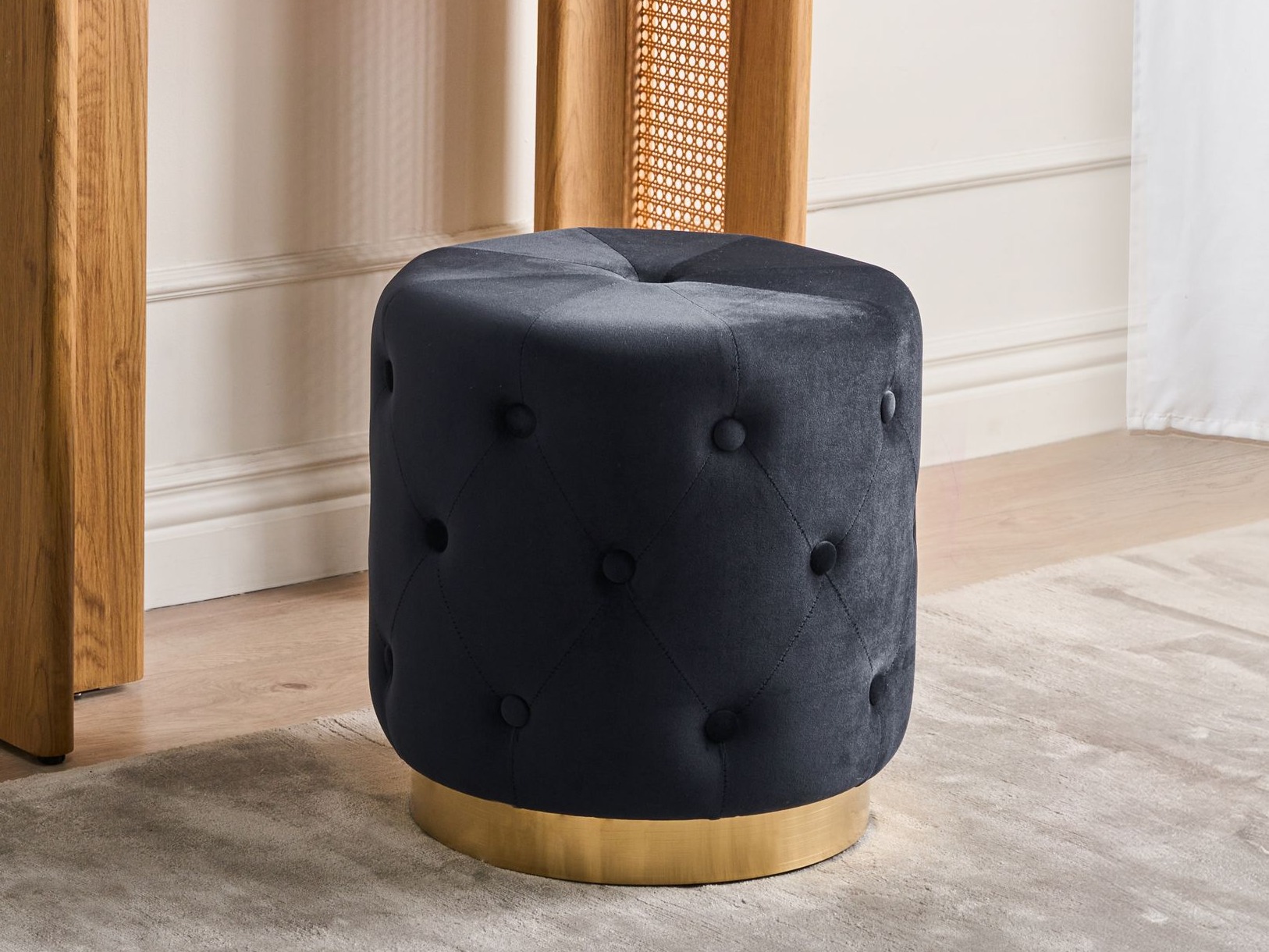 Tumba Berwyn 2856 (Must)