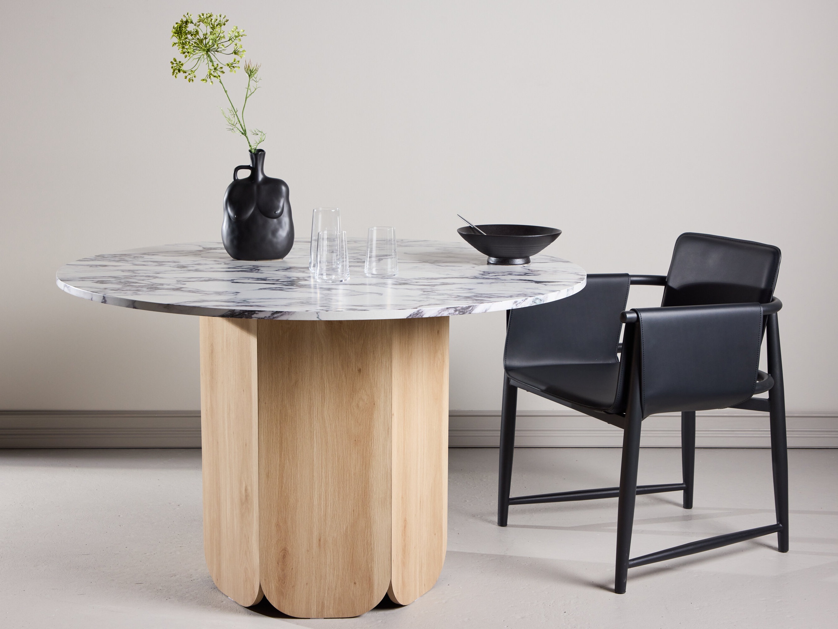 Laud Dallas 4894 (Hall marmor + Helepruun)