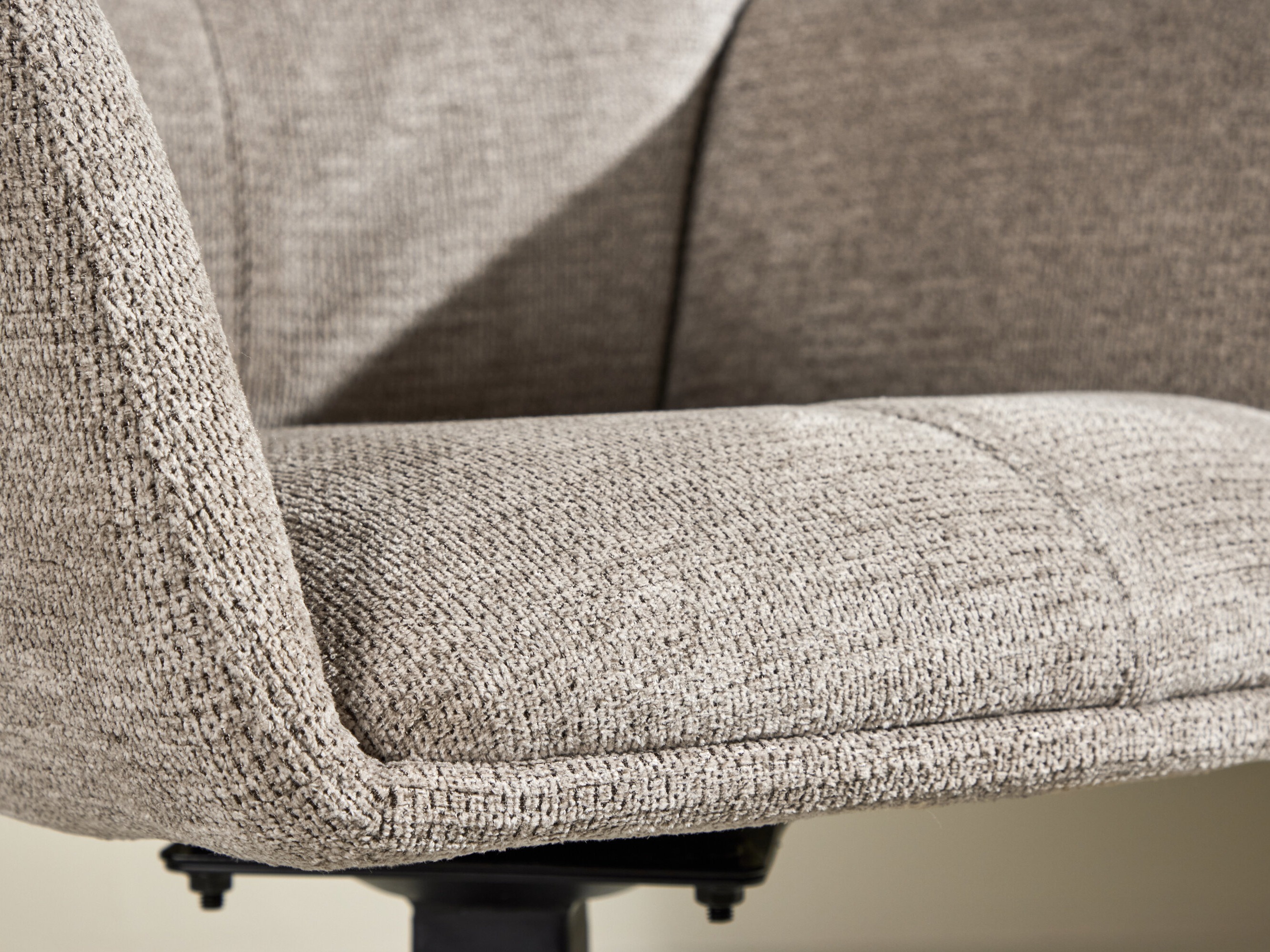 Tool Dallas 4935 (Pruun + Must)