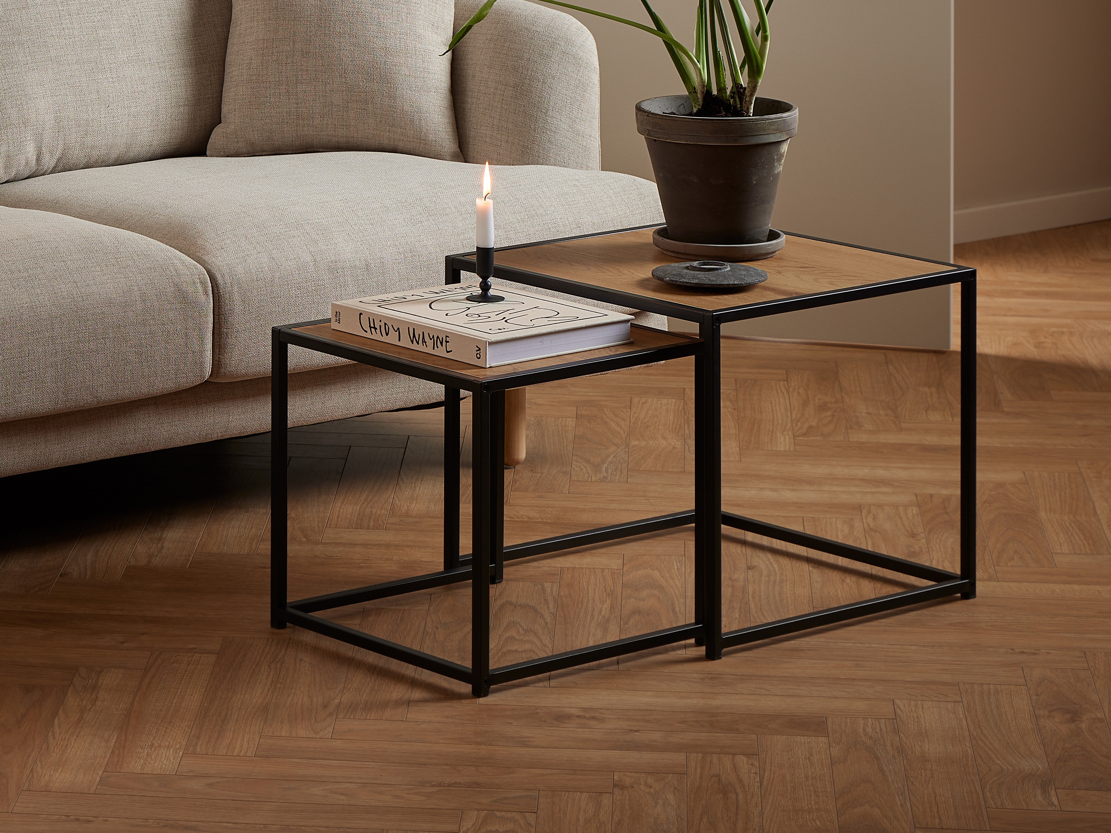 Kõrvallaudade komplekt Norsica 461 (Wild Oak + Must)