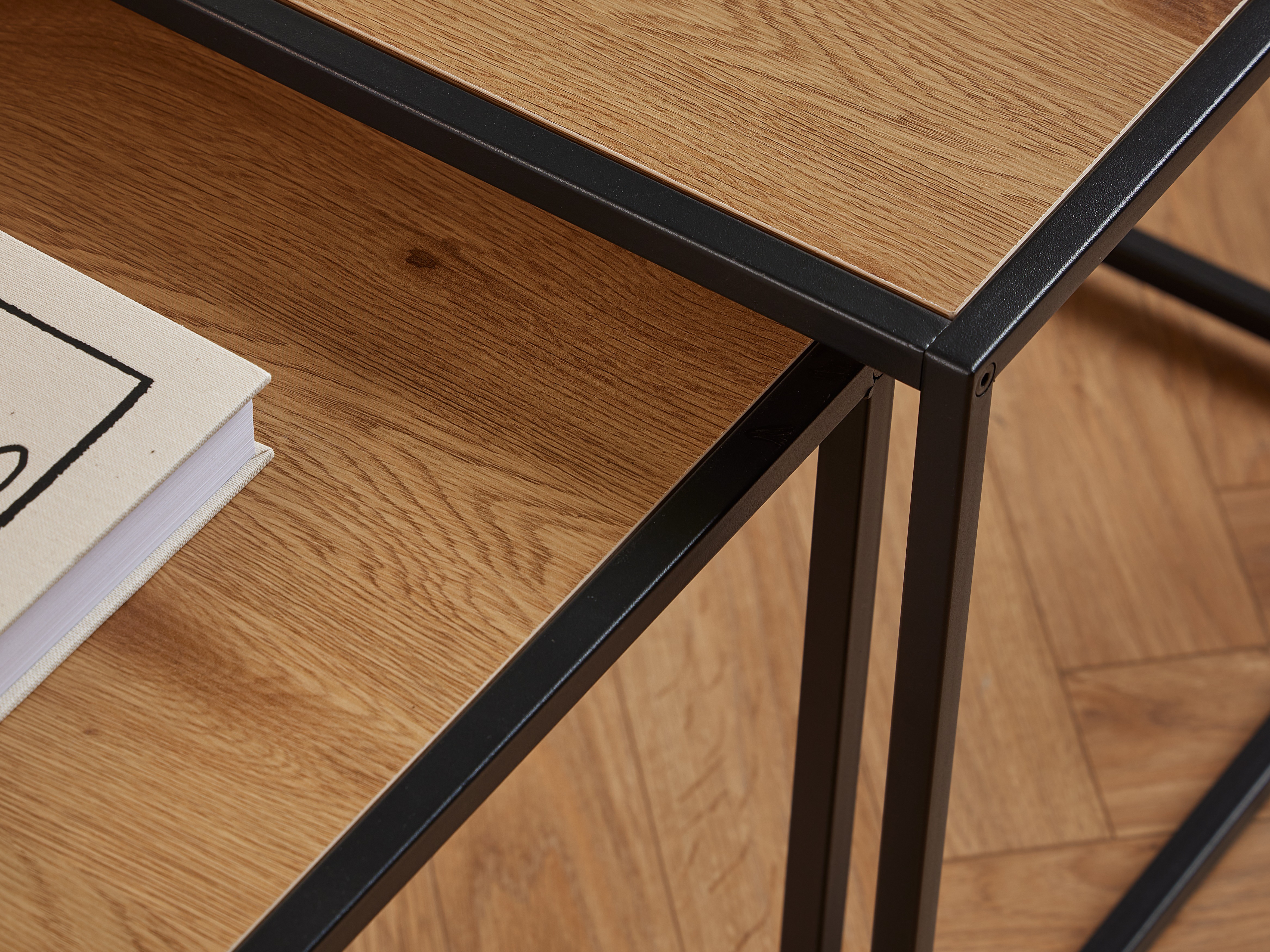 Kõrvallaudade komplekt Norsica 461 (Wild Oak + Must)